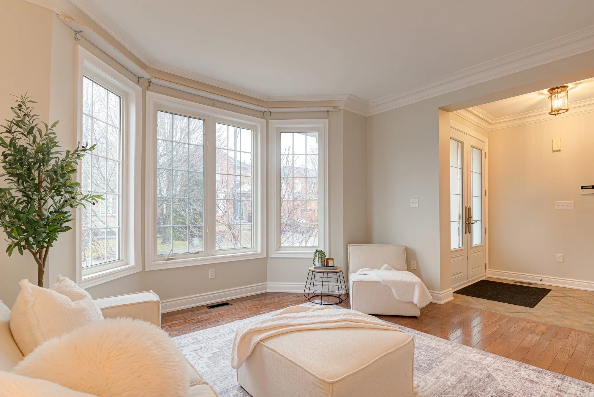 022-22-111 Glazebrook Cres-Spark Studios Photography Inc.jpg