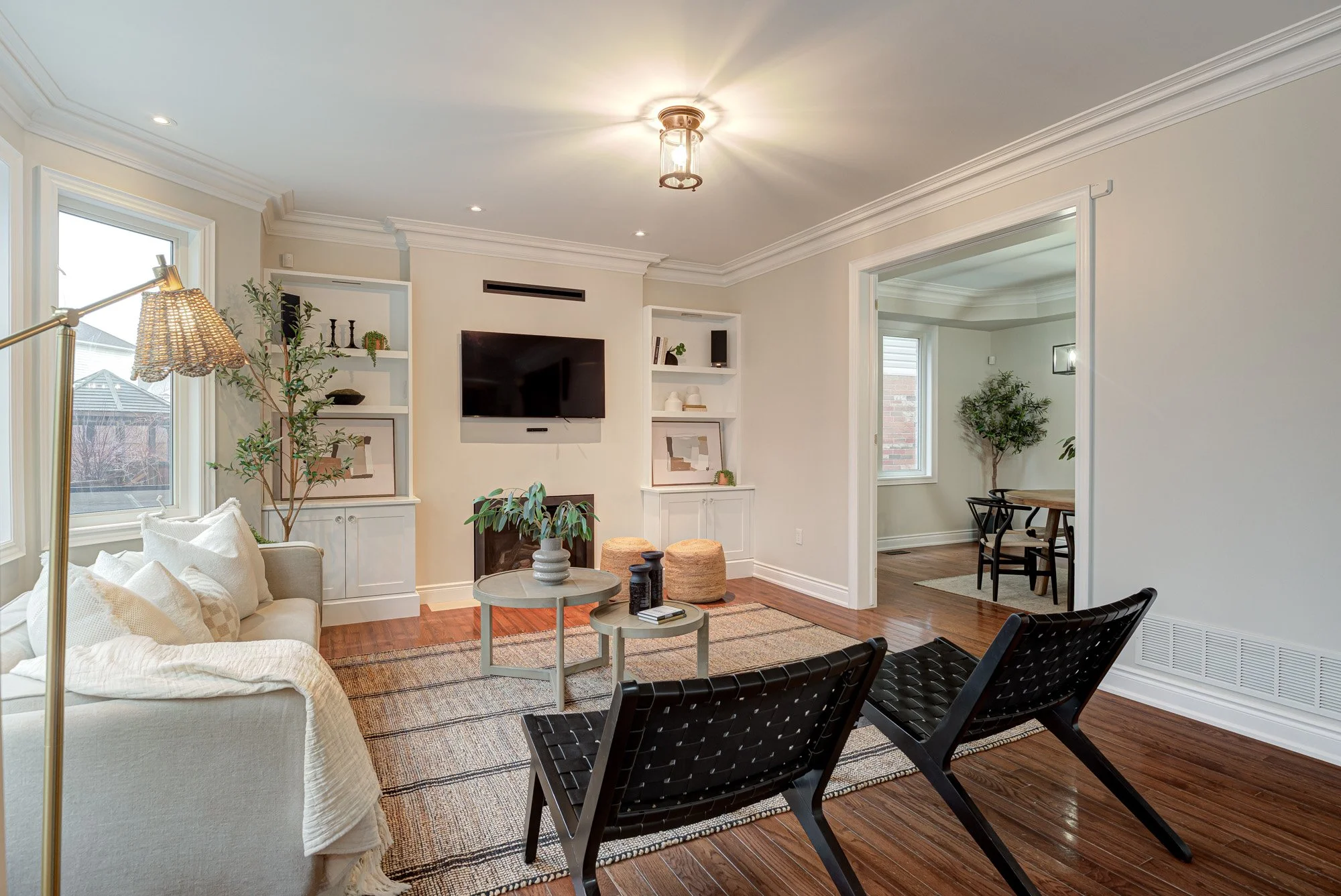 029-29-111 Glazebrook Cres-Spark Studios Photography Inc.jpg