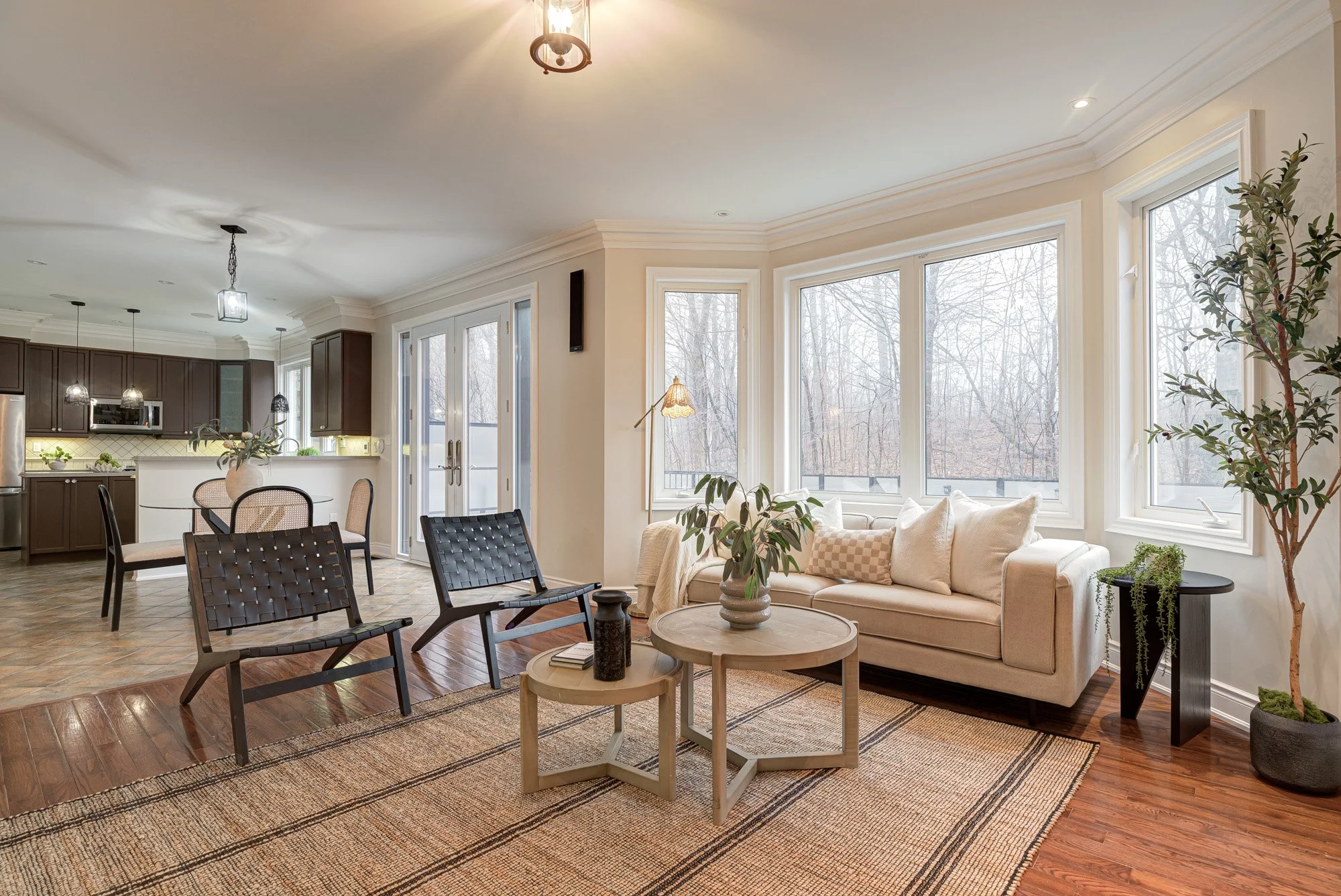 030-30-111 Glazebrook Cres-Spark Studios Photography Inc.jpg