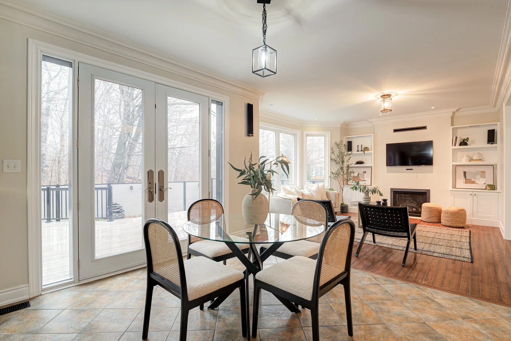 032-32-111 Glazebrook Cres-Spark Studios Photography Inc.jpg