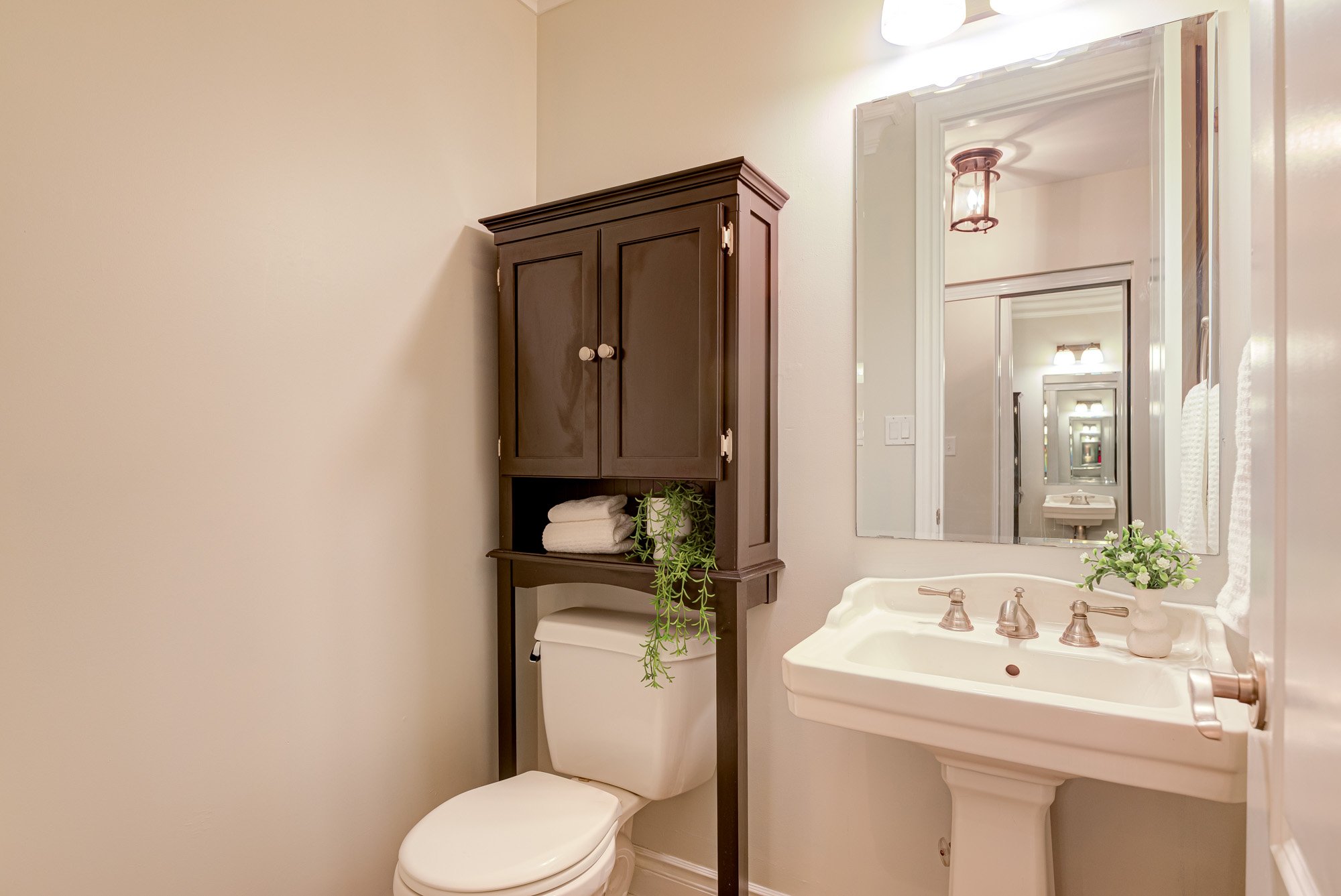 040-40-111 Glazebrook Cres-Spark Studios Photography Inc.jpg