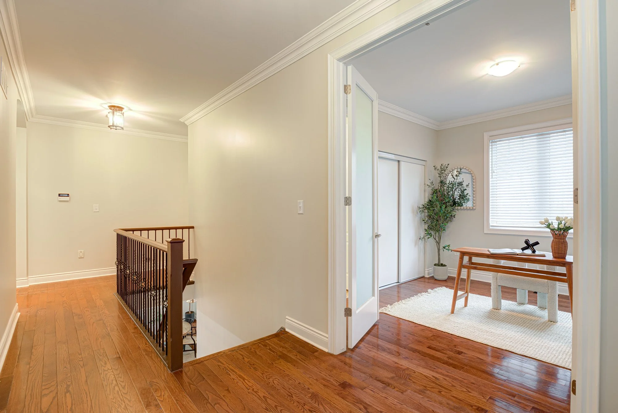 041-41-111 Glazebrook Cres-Spark Studios Photography Inc.jpg