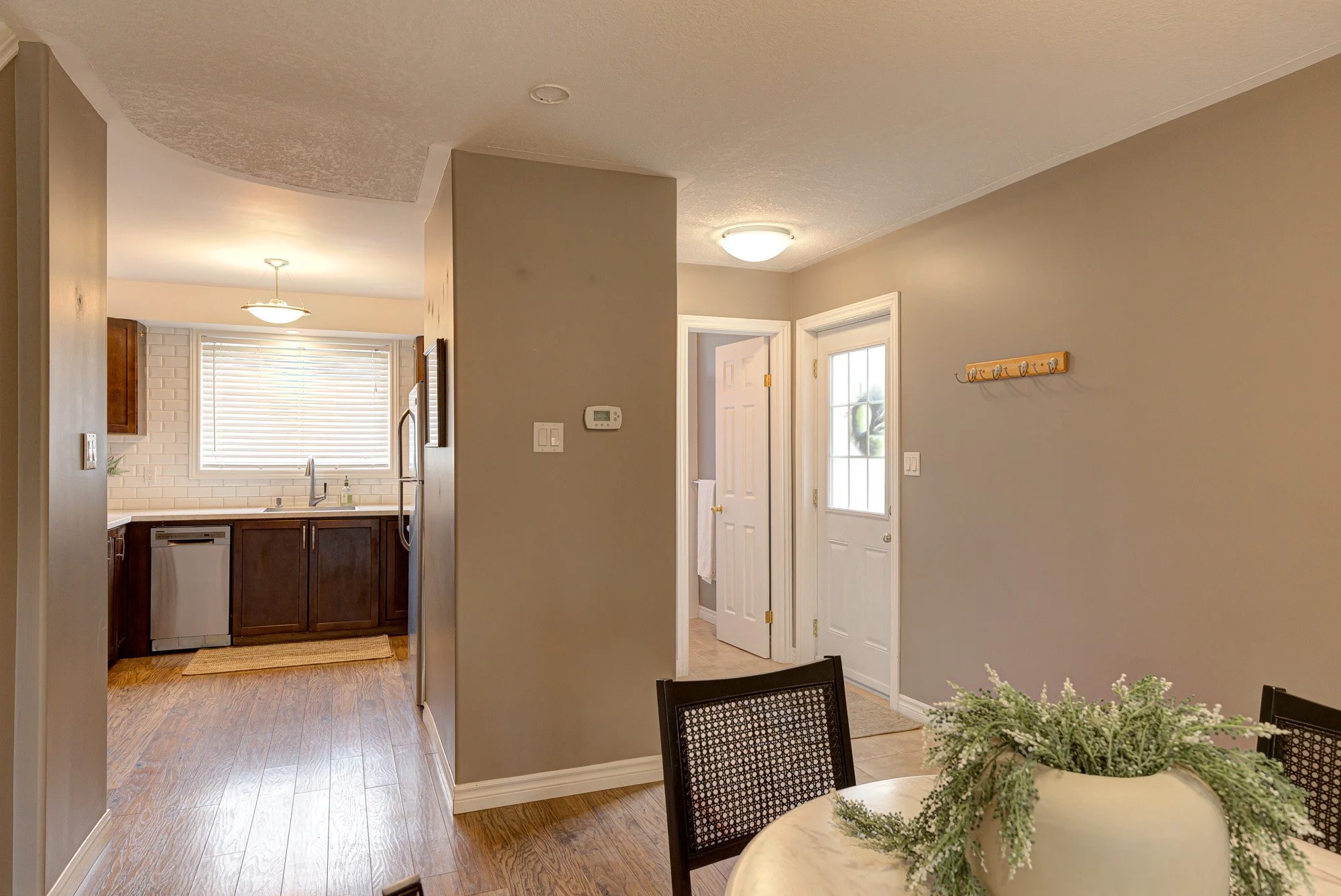 006-06-23 - 50 Westmount Rd. W-Spark Studios Photography Inc.jpg