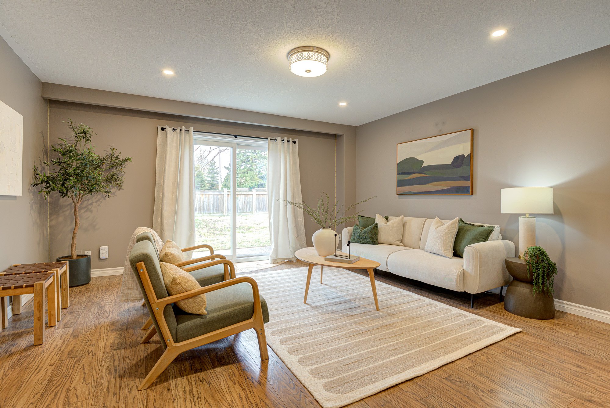 008-08-23 - 50 Westmount Rd. W-Spark Studios Photography Inc.jpg