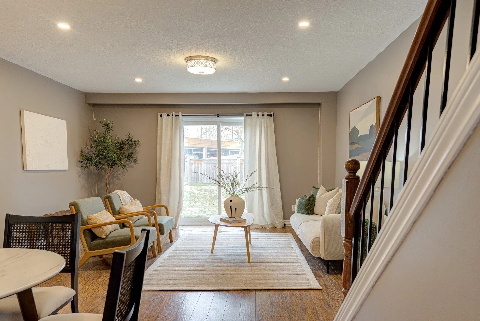 014-14-23 - 50 Westmount Rd. W-Spark Studios Photography Inc.jpg
