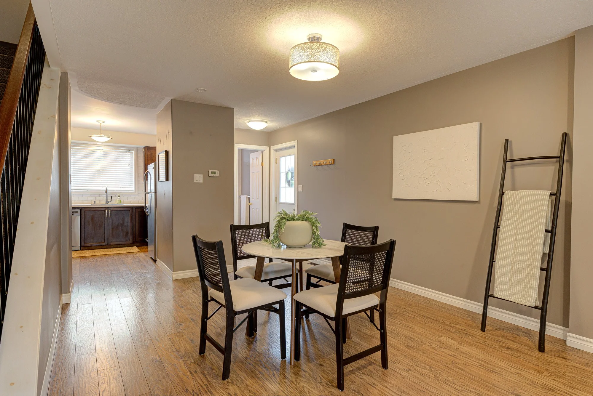 015-15-23 - 50 Westmount Rd. W-Spark Studios Photography Inc.jpg
