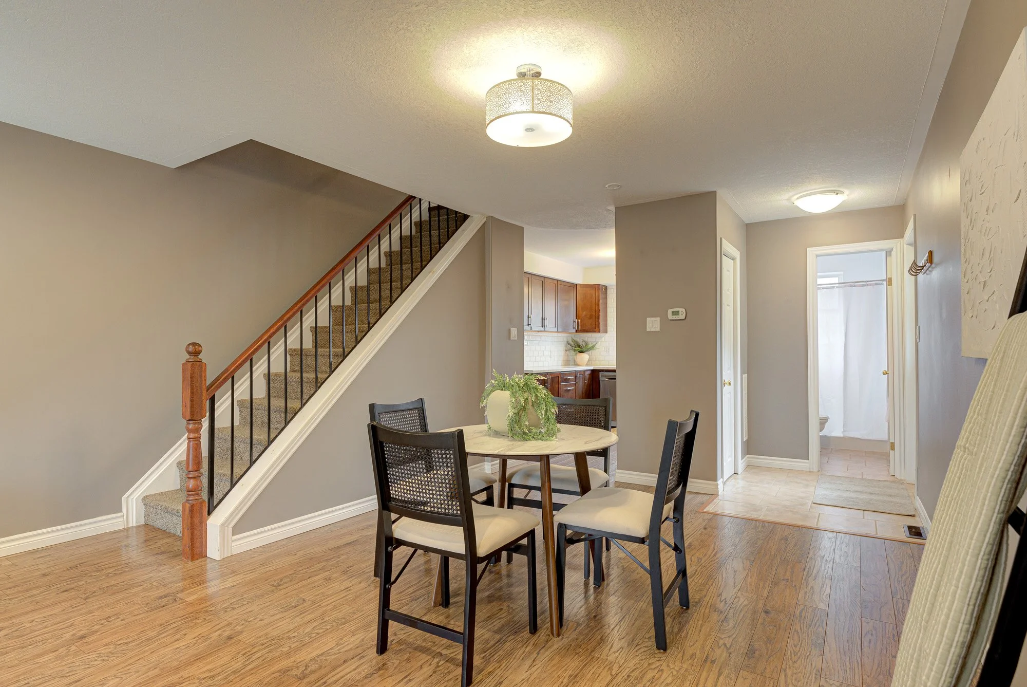 016-16-23 - 50 Westmount Rd. W-Spark Studios Photography Inc.jpg