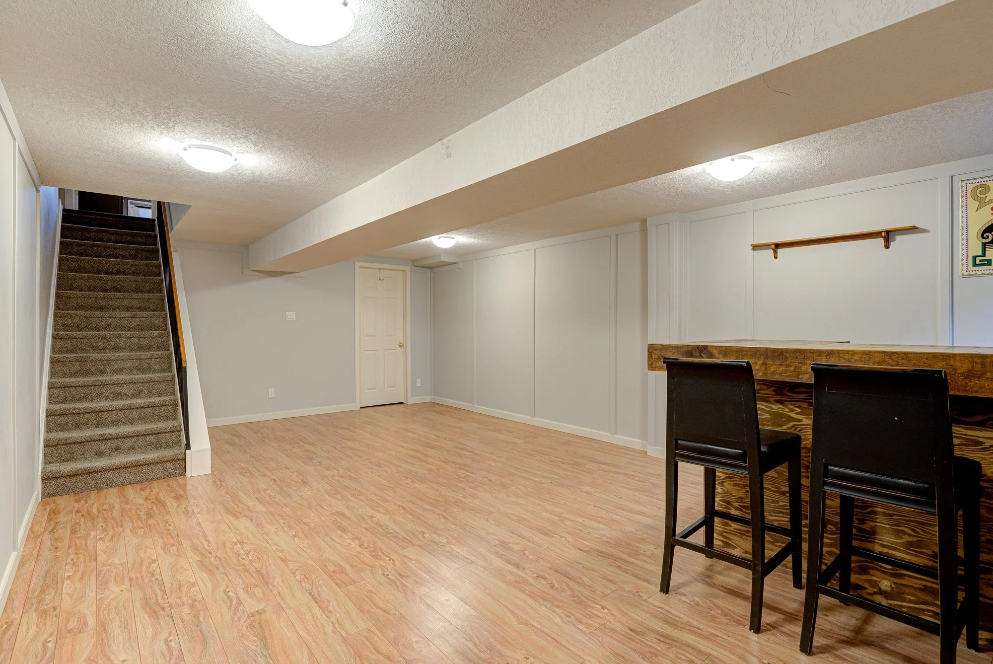 030-30-23 - 50 Westmount Rd. W-Spark Studios Photography Inc.jpg