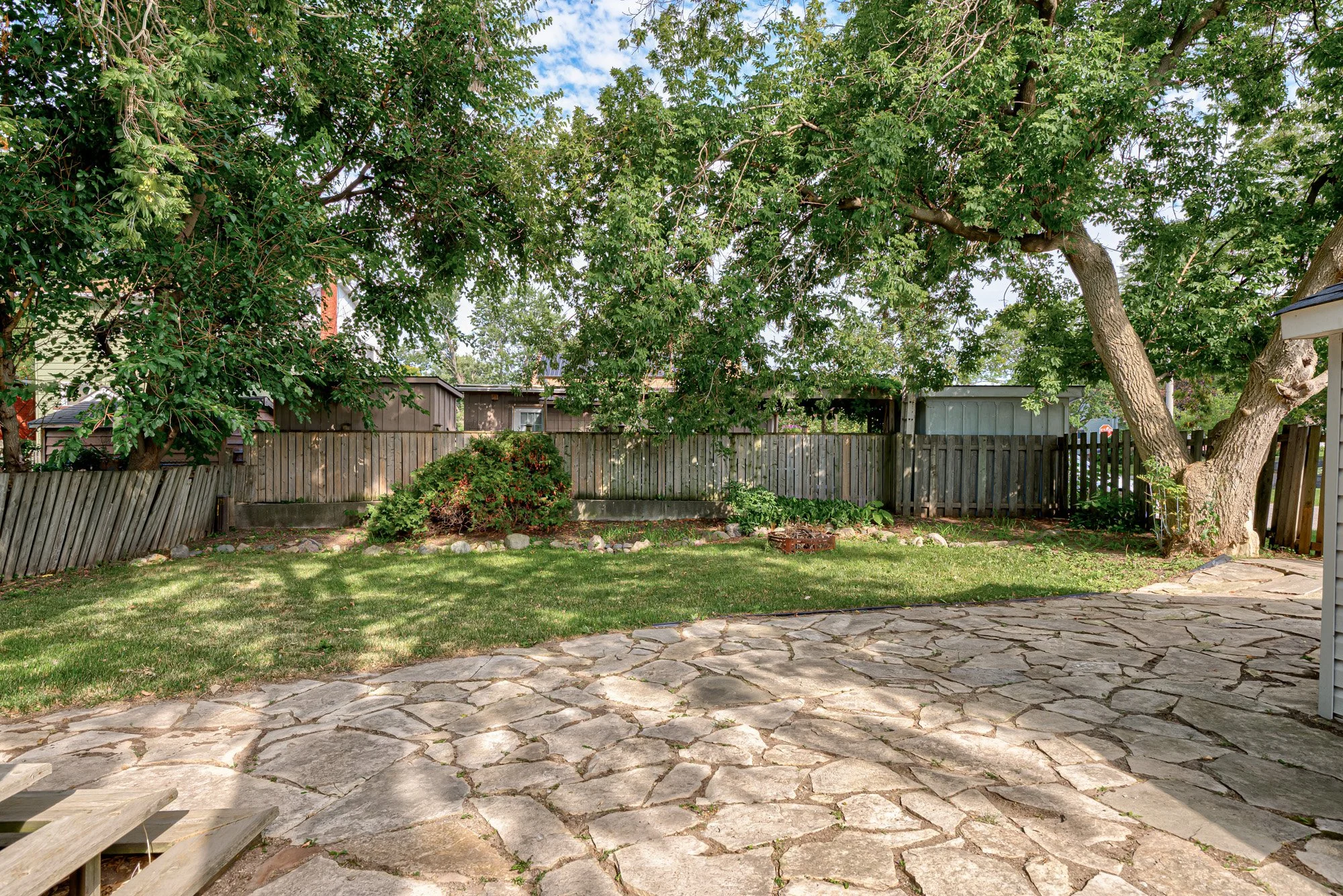 033-33-99 Shantz Ln-Spark Studios Photography Inc.jpg