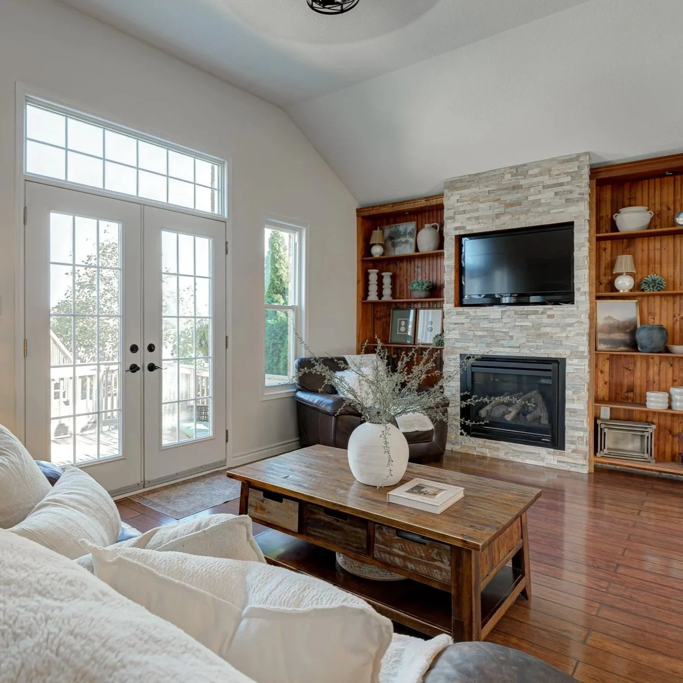 4 Jacob Cressman Dr, Wilmot, ON
