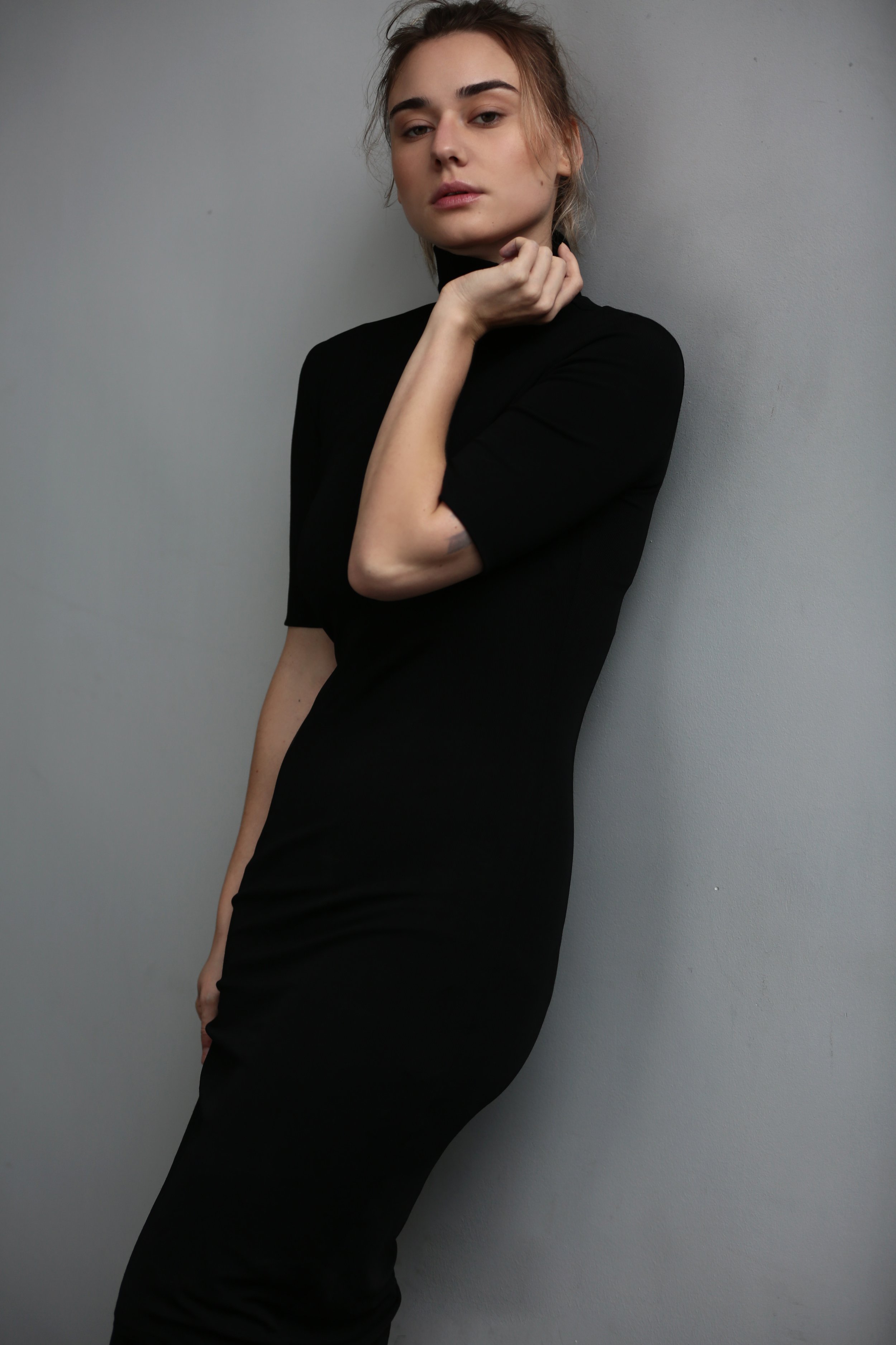 Ana Hartmann — Fernanda Ribas Management