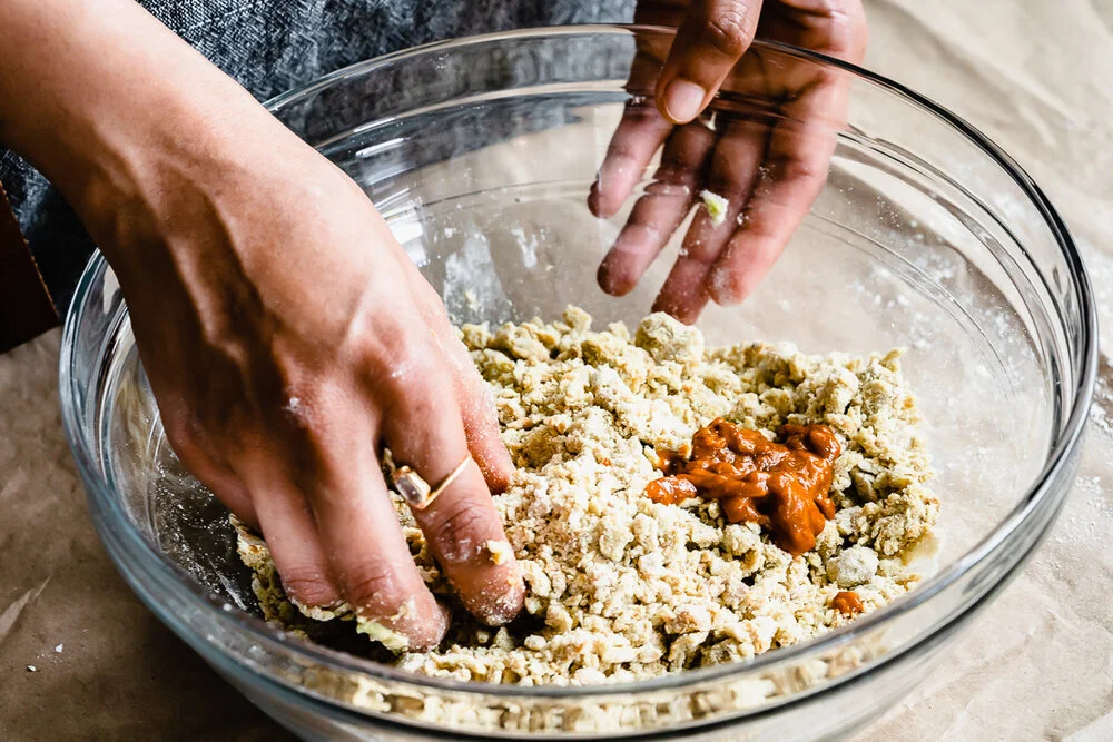 STEP 2: MIX AVOCADO PUREE TO WHEAT FLOUR