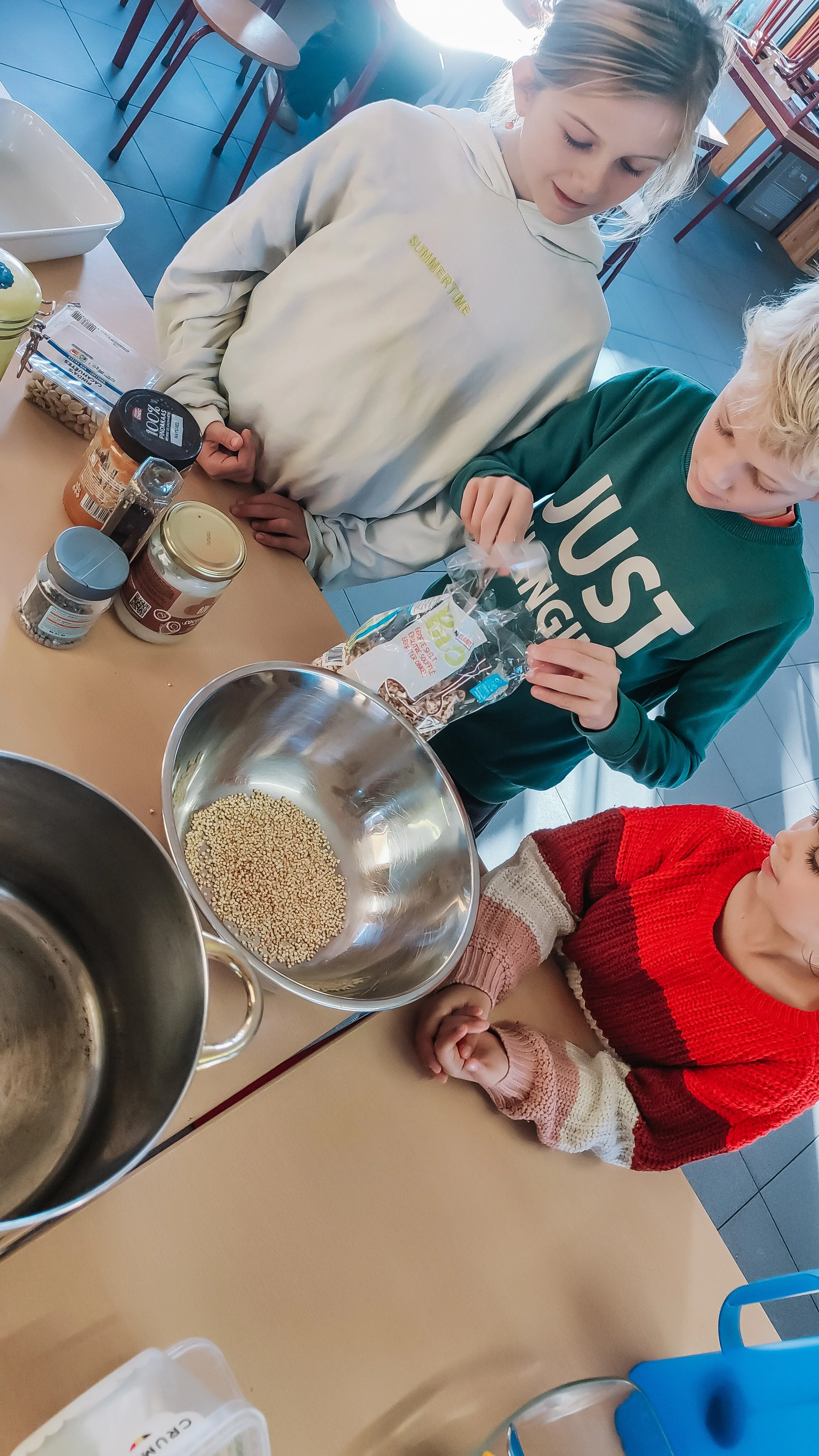 door voedzamen en duurzame voeding aan te bieden leren ze voeding op een andere manier kennen