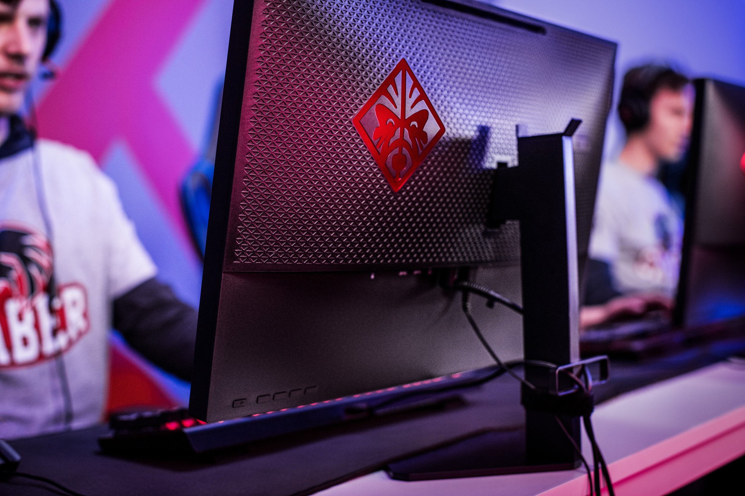 OMEN_GAMERS_ABPH1046_1411_v2a.jpg