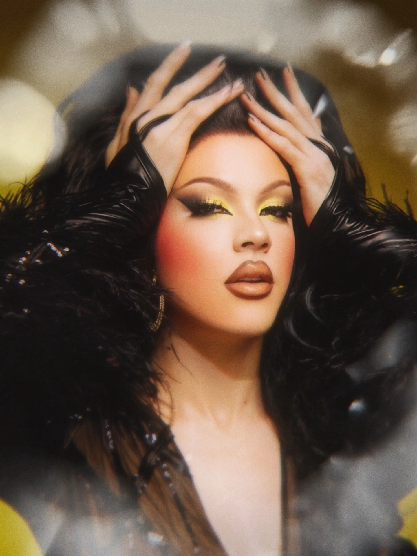 To the girl that&rsquo;s always everywhere 🖤💛
Happiest 27 to @theaimeeamour