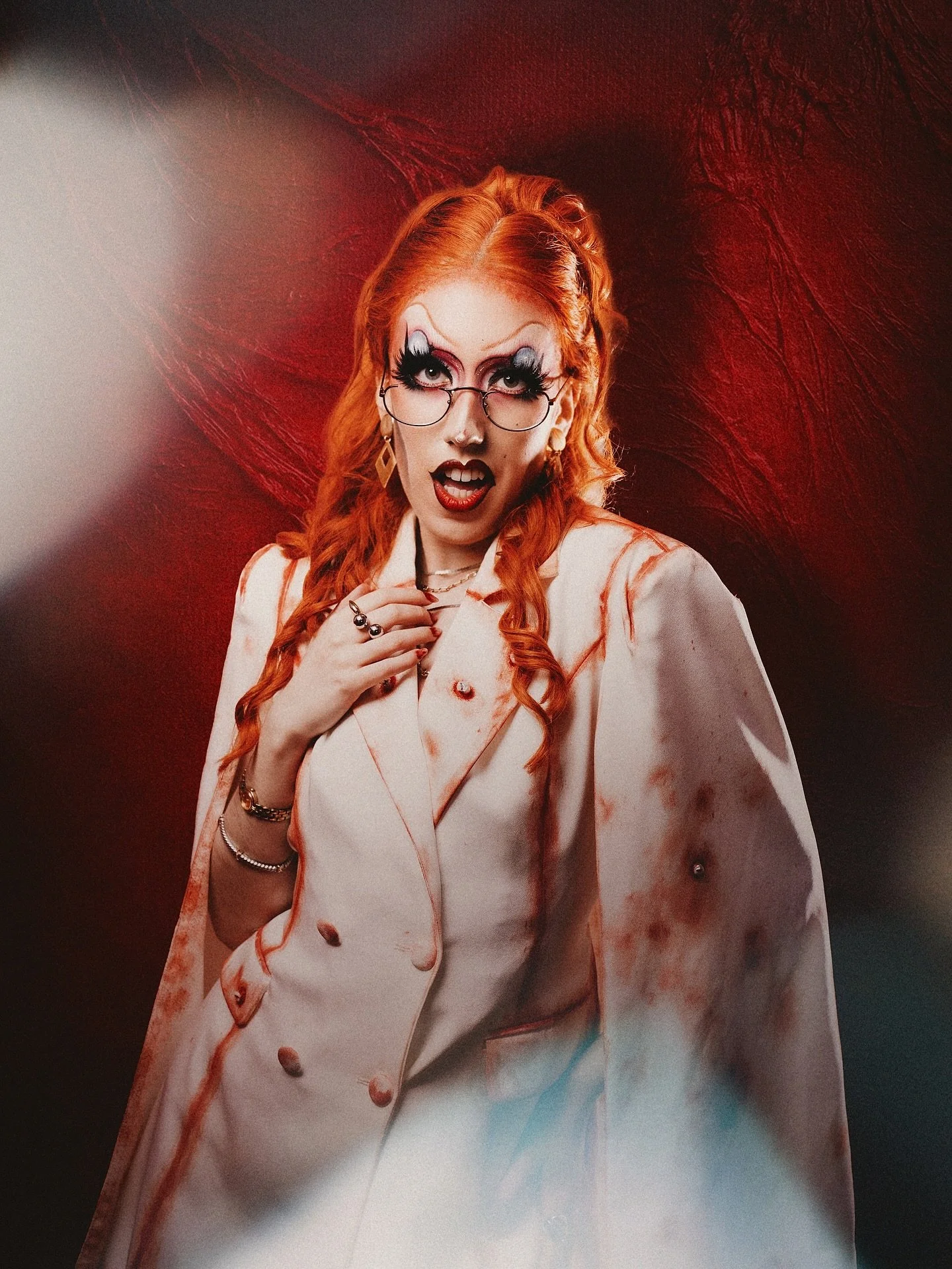 Show me your blood vessels 🩸

muse @mx.ology
photo by @seekaxiom