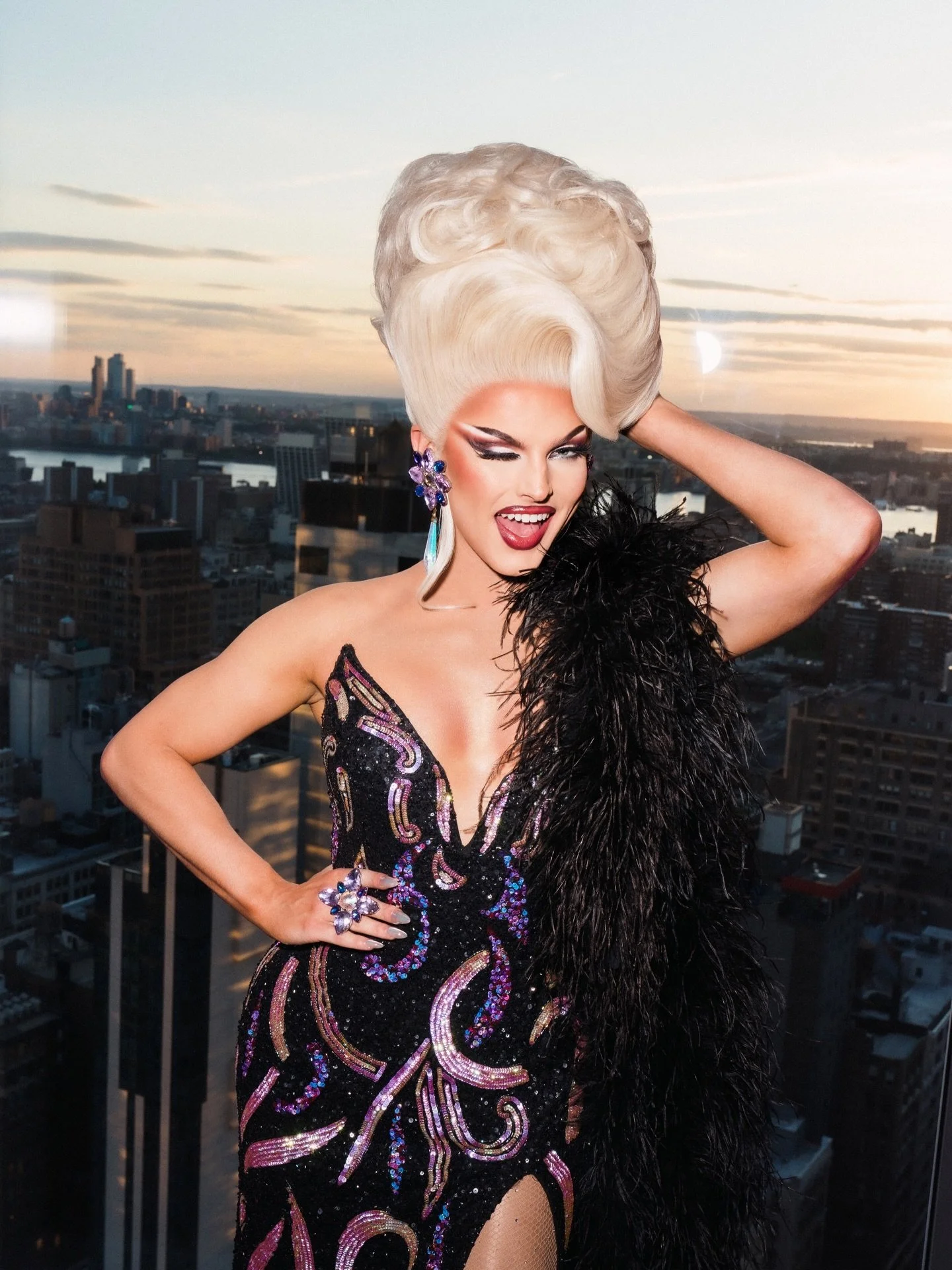Last night at The Loft at @virginhotelsnyc, celebrating the premiere of @rupaulsdragrace All Stars 11 with @paramountplus.

Portrait of @samstarqueen, photographed by @seekaxiom, on behalf of @justtobyme.

All Stars 11 premieres today on @paramountpl