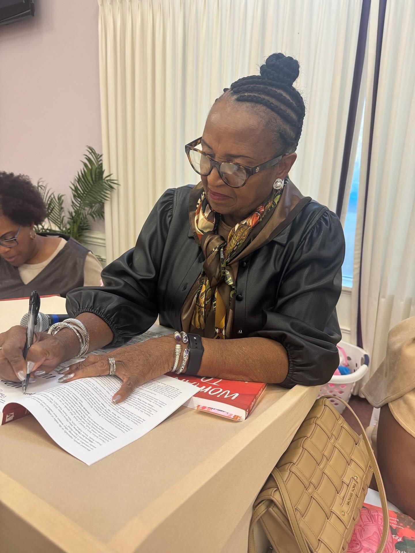 📚✨ Celebrating Friendship Month with Purpose and Pride!

The Aiken (SC) Chapter kicked off Friendship Month by supporting our member, Dr. Patricia Larke, at the inspiring Book Signing for &ldquo;Woman to Woman- African American Voices on Faith, Resi