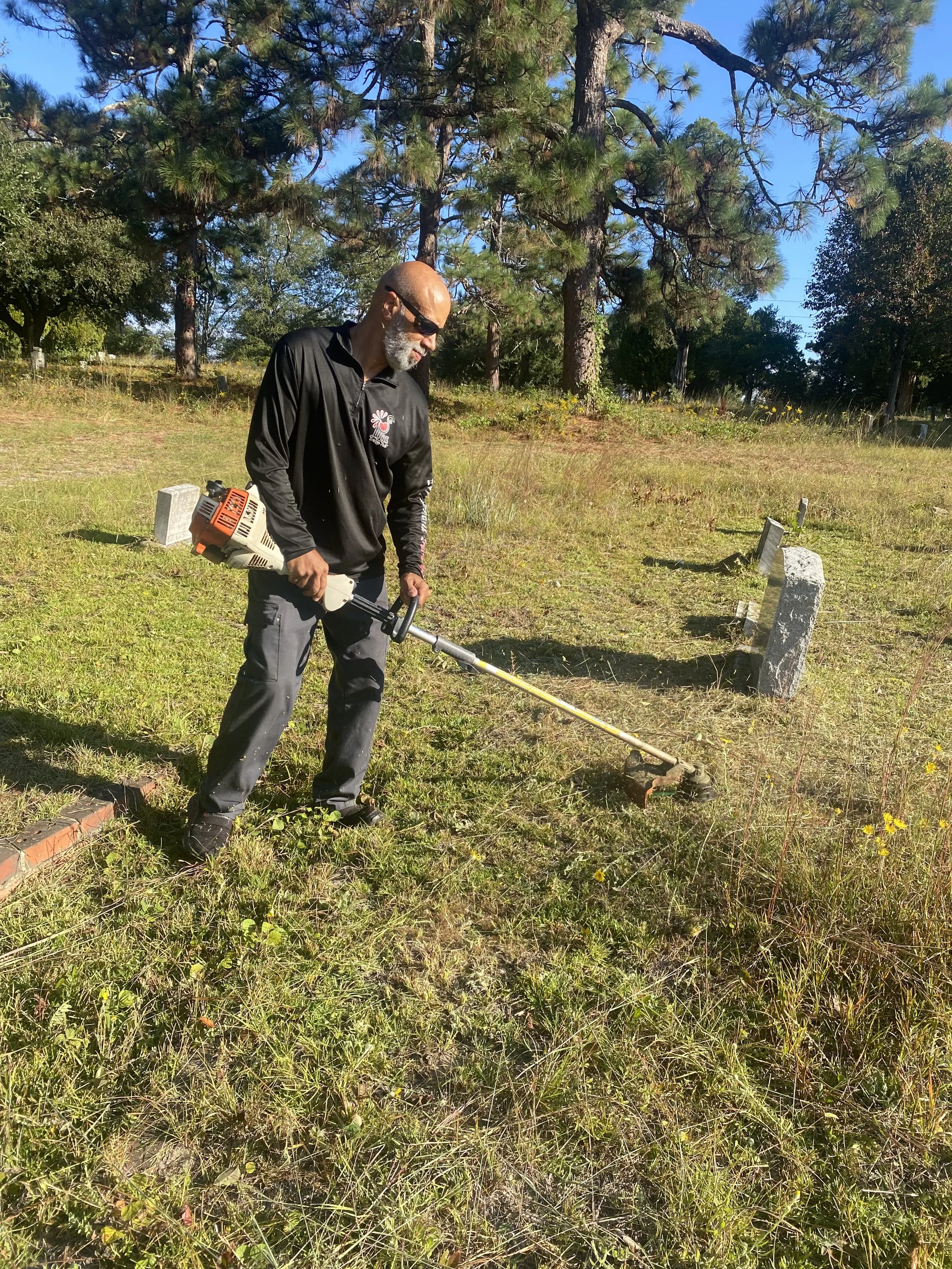 Pine Lawn Cleanup 2023_4.jpeg