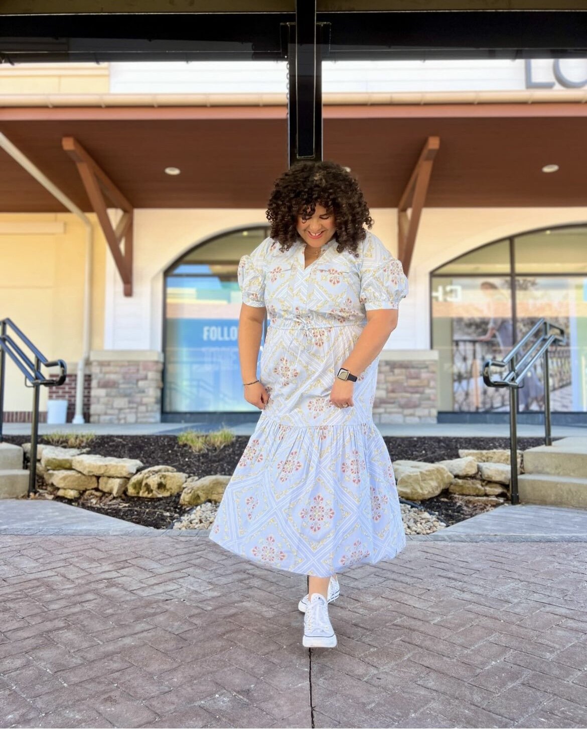 🌷💼 Spring into Easter with style! It's not too late to make a statement at Greenway Station - find your perfect match like the stunning floral, balloon sleeve midi dress from @loft. Today&rsquo;s the day to elevate your spring wardrobe! 🌸🛍

📸: @