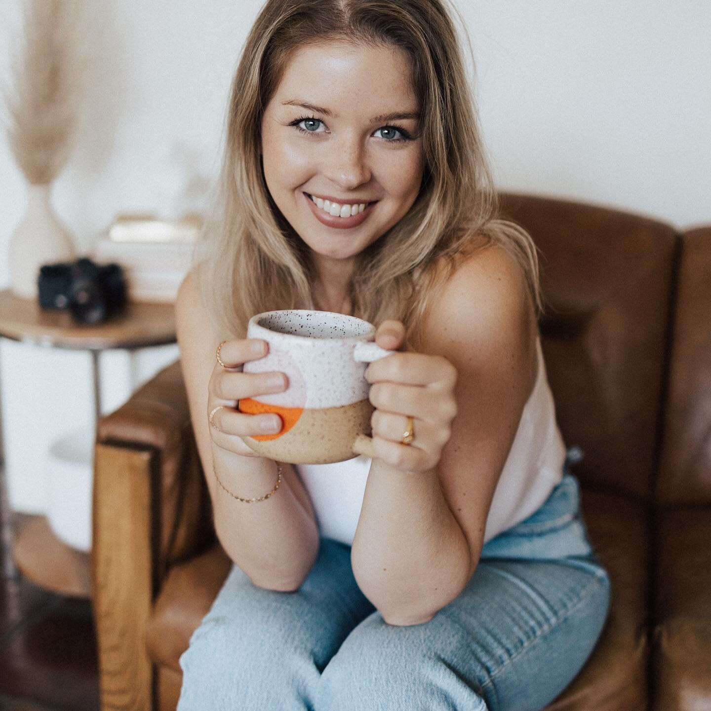 Hi, I&rsquo;m Caroline!
 
I&rsquo;ve got an announcement for you: my website is live! This has been a long time coming for me to create The Polly Agency and I&rsquo;m so happy to share it with all of you.
 
I started this business because I love bein