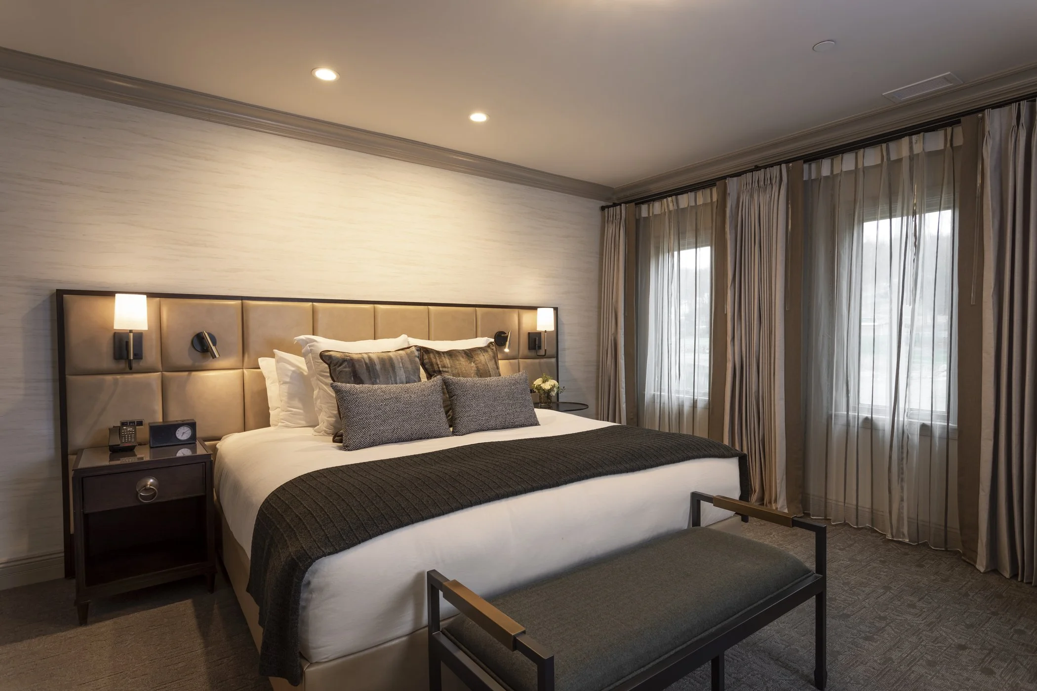 Boyne-Highlands-Updated-Rooms-17.jpg