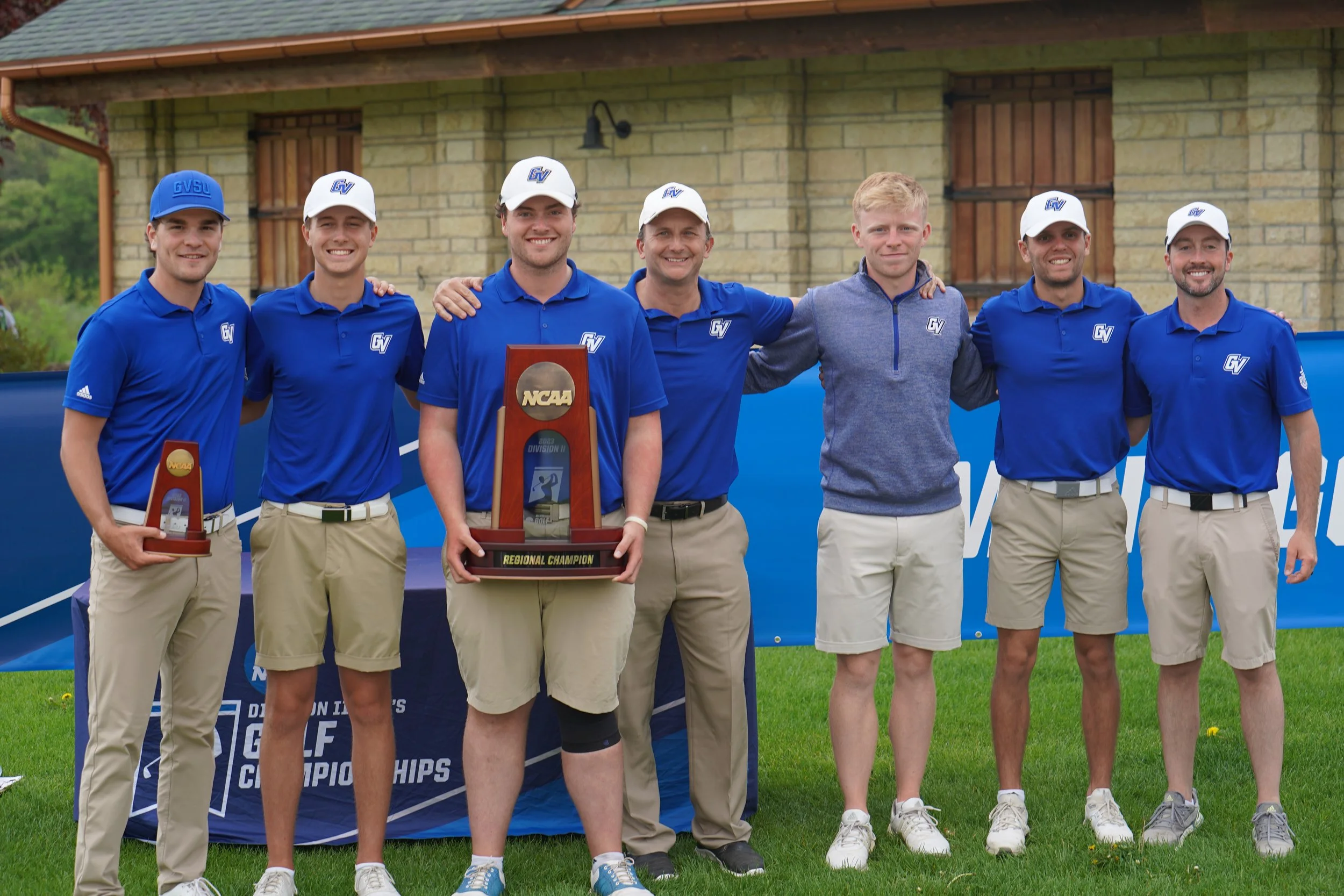 GVSU mens Team Champions.JPG