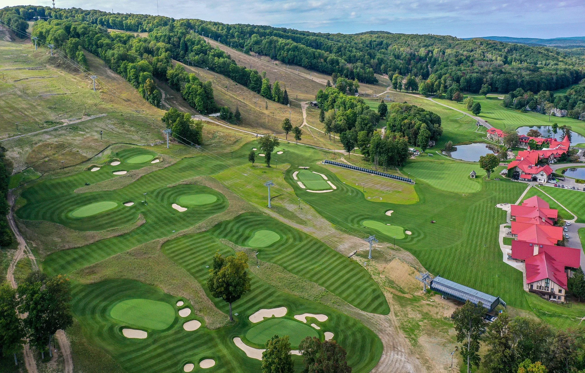 Boyne-golf-highlands Doon Brae mountainside.jpg