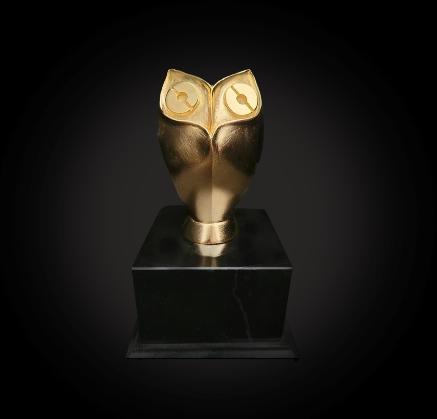 3-Dimensional Sculpted Metal Owl Award.png