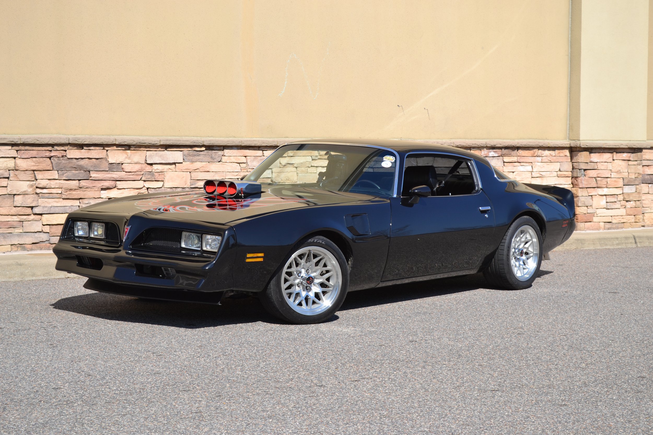 FEATURE DSC_0062.JPG