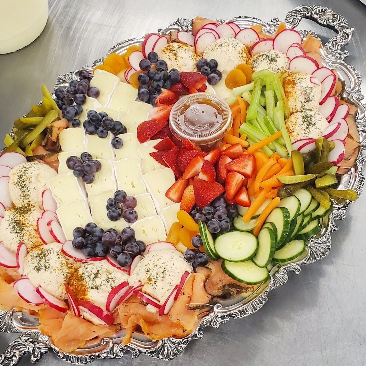 Take your spread up a notch with a beautiful platter for displaying! This client provided us with their gorgeous heirloom sterling silver trays for her party!

We can create a spread using your serving dishes, or ours! 🧀 🍇