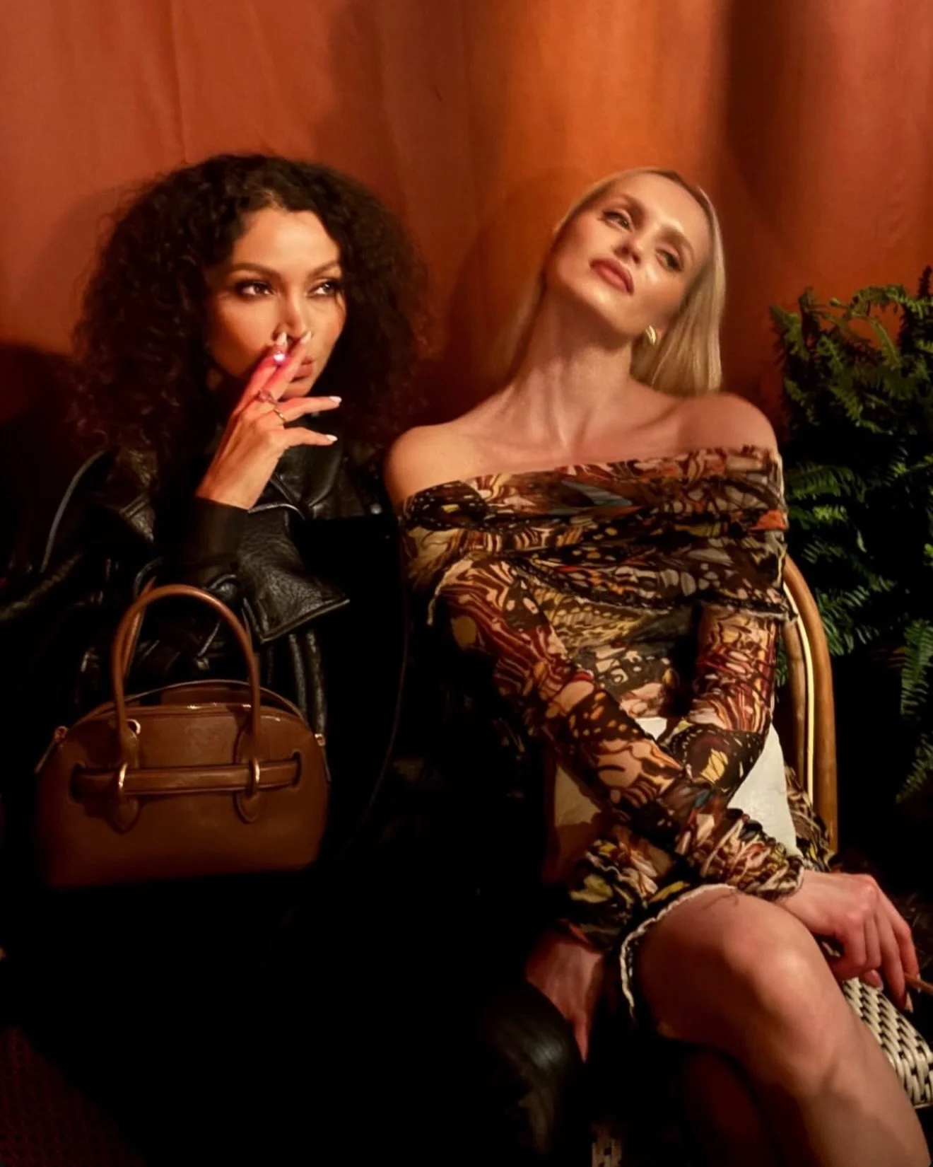 A ⭐️ in 🦋 print! @summerstarlitprim wearing Spring 2003 Jean Paul Gaultier dress purchased from @opulentaddict !
.
.
.
.
.
#jeanpaulgaultier #vintage #dress #fashion #opulentaddict @opulentaddict