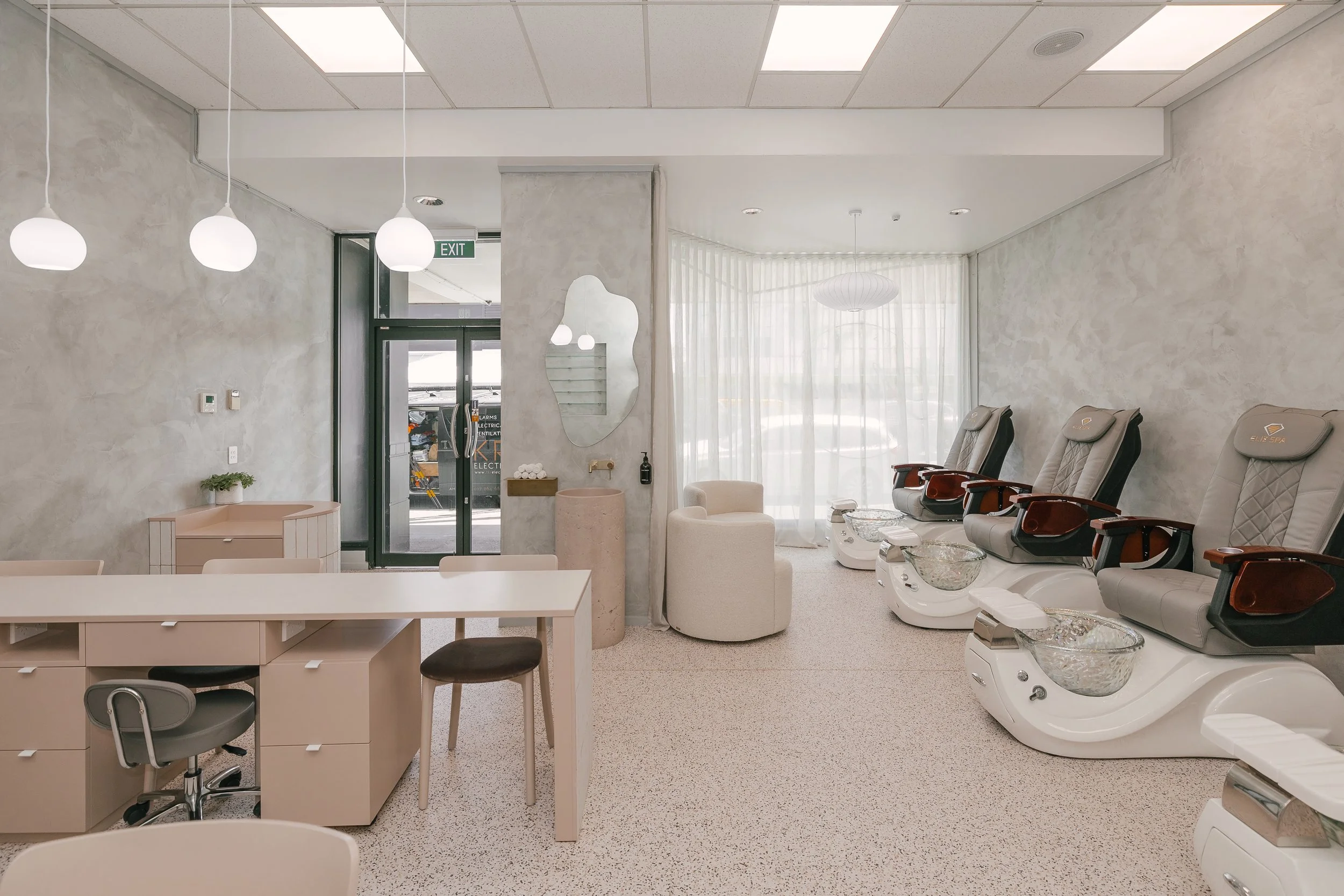 20221103EBDSalon.jpg