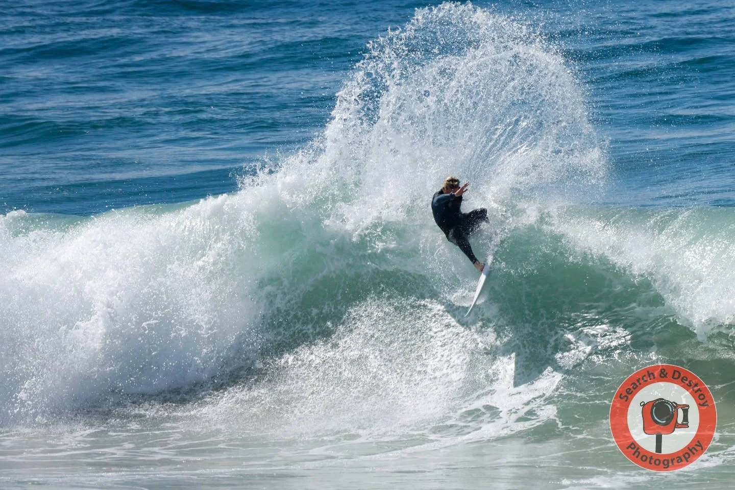 Spring Vibes : Skippy Airlines 
.
.
.
@canonanzpro @kodakillorn #mirrorless #eosr3 #rf200800mmf639isusm #searchanddestroyofficial #serchanddestroyphotograpy #surfing #2035 
📸@dmenelau