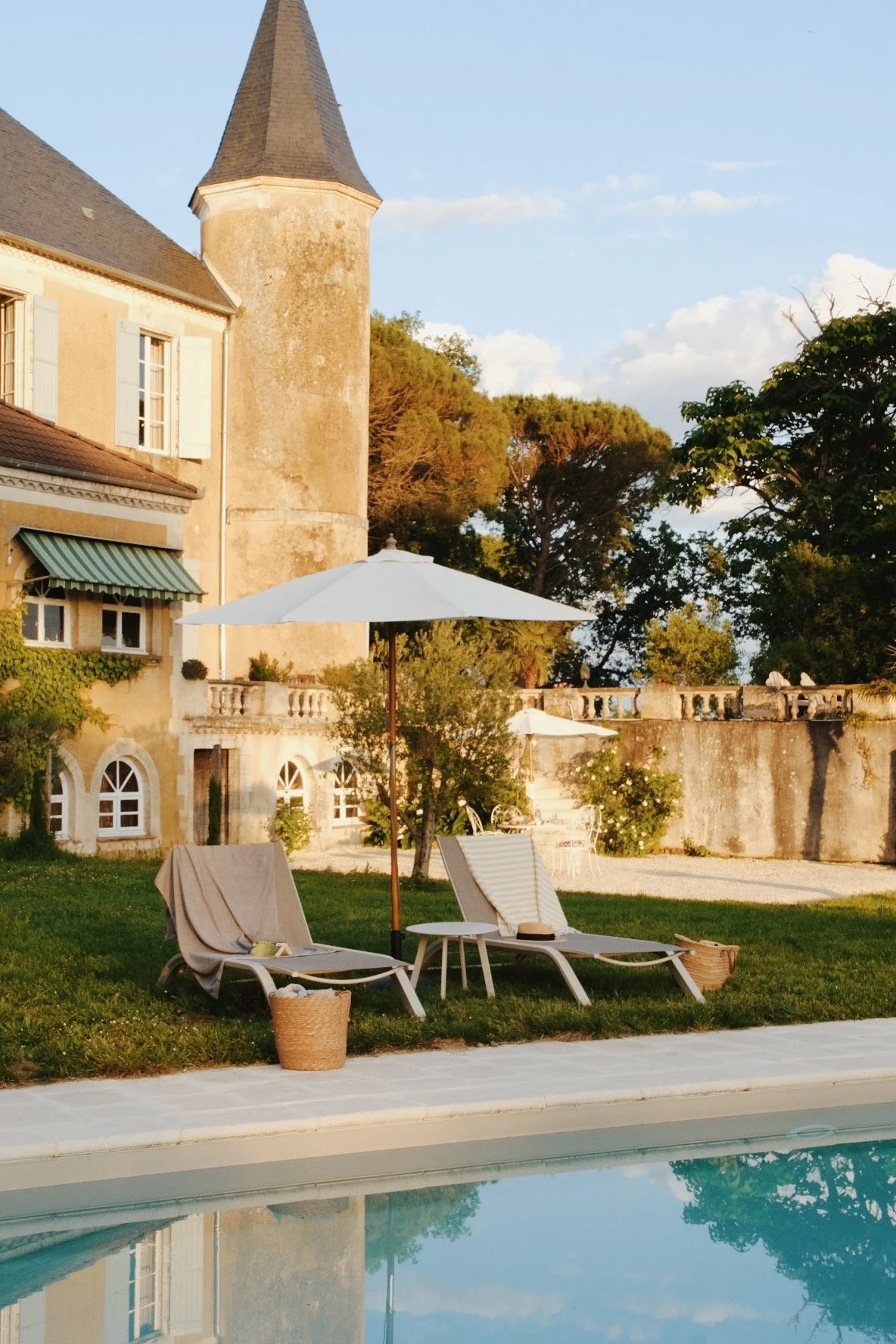 Emma_Lavelle_Chateau_de_Pomiro_1048.jpeg