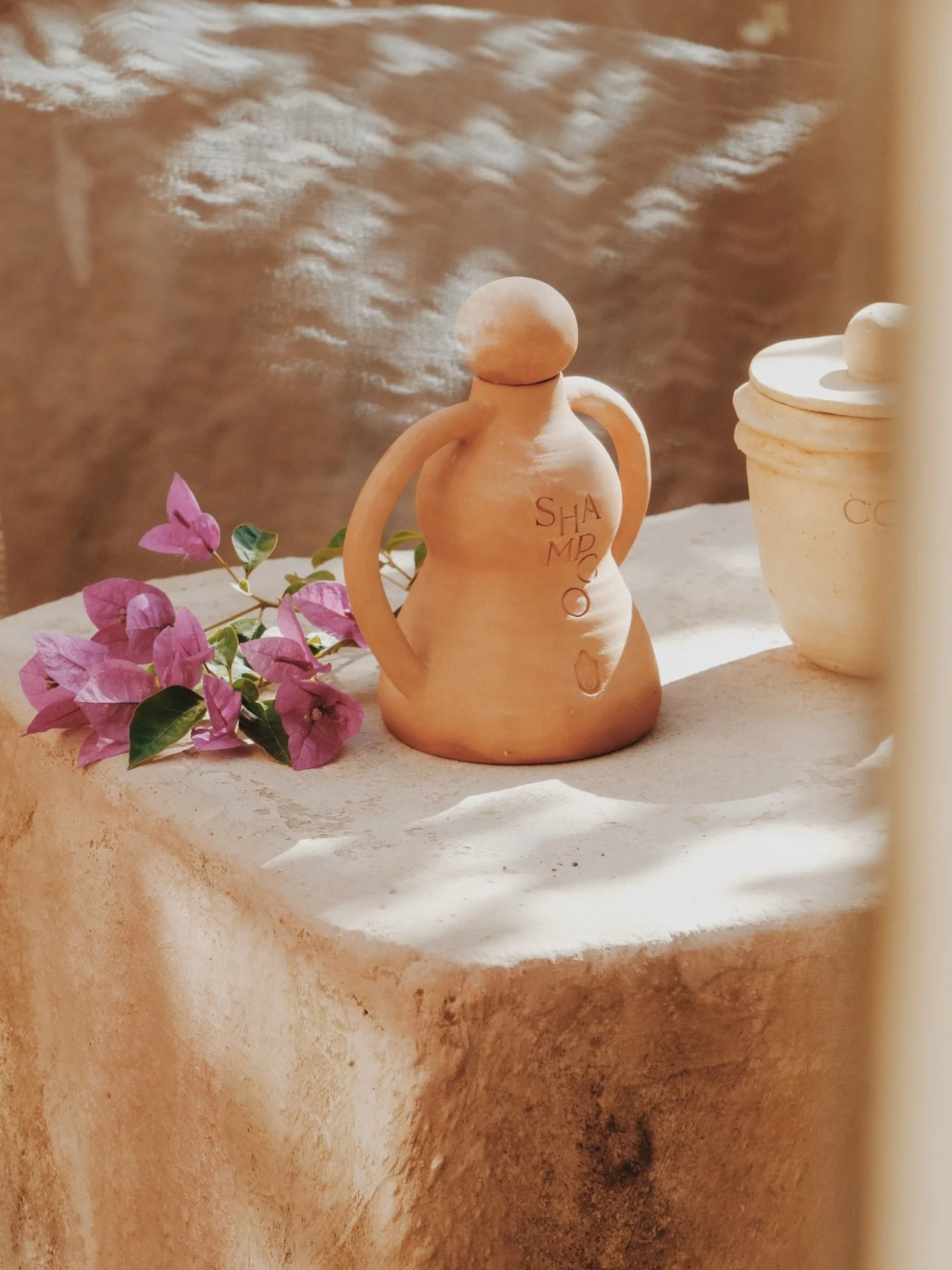 It was almost impossible to choose a favourite bathroom at @sterrekopjefarm, but this one was a strong contender. Three months on, I still can&rsquo;t stop thinking about how much at home I felt here; I just hope I make it back there someday.
