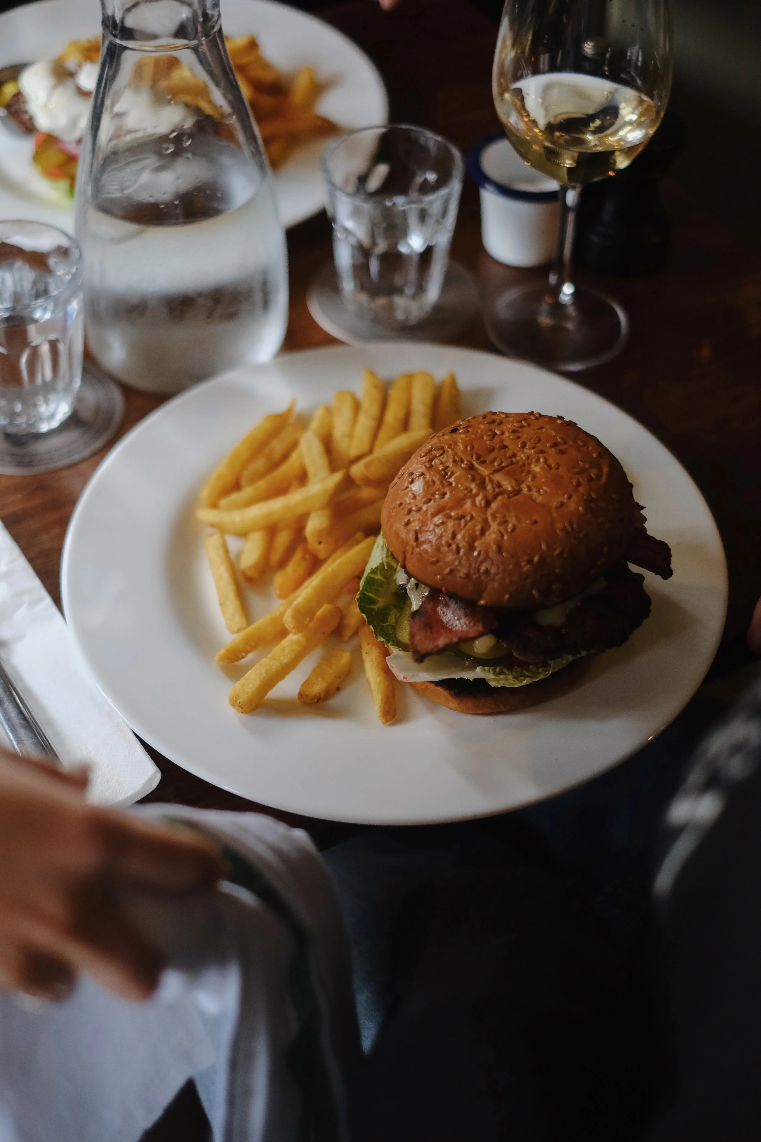 Emma _Lavelle_The_Hawthorn_December25_98.jpeg