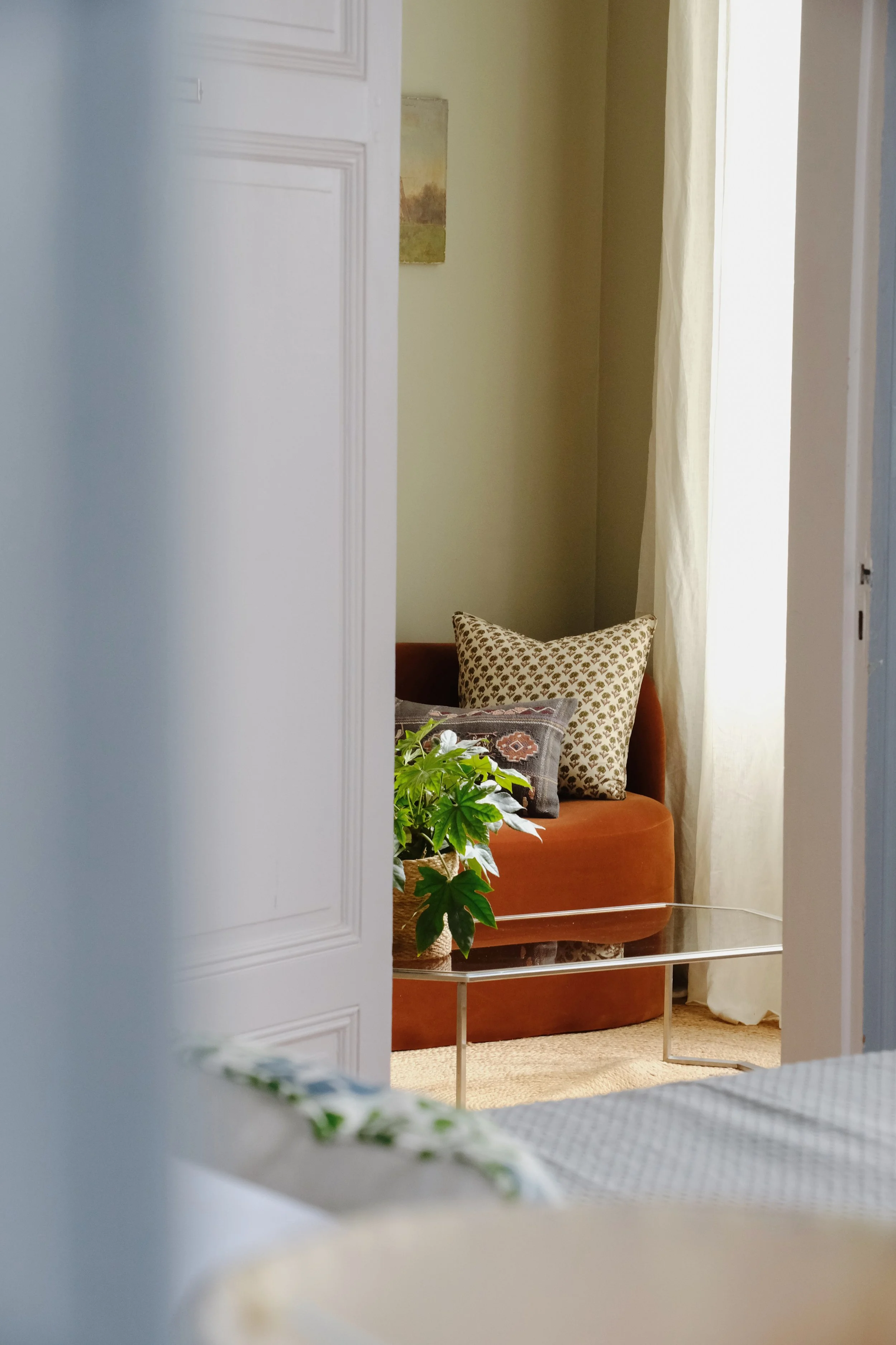Emma_Lavelle_Chateau_de_Pomiro_520.jpeg