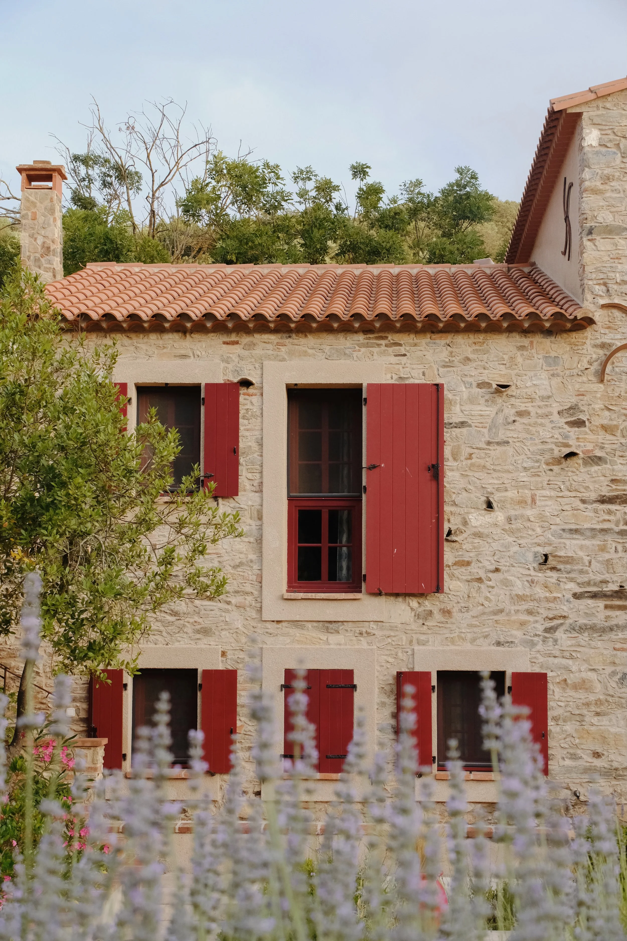 Emma_Lavelle_Madrona_Exteriors_66.jpeg