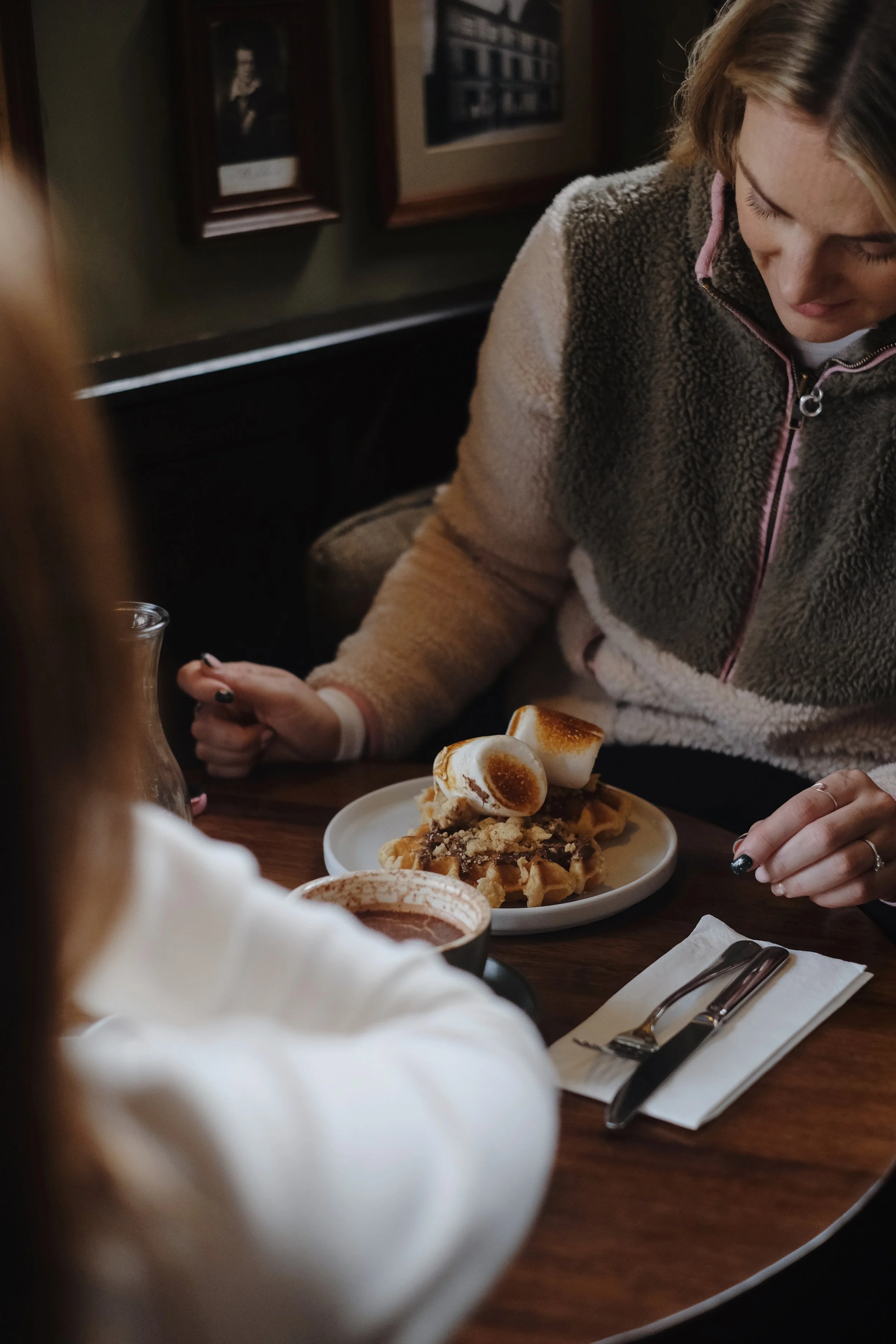 Emma _Lavelle_The_Hawthorn_December25_97.jpeg