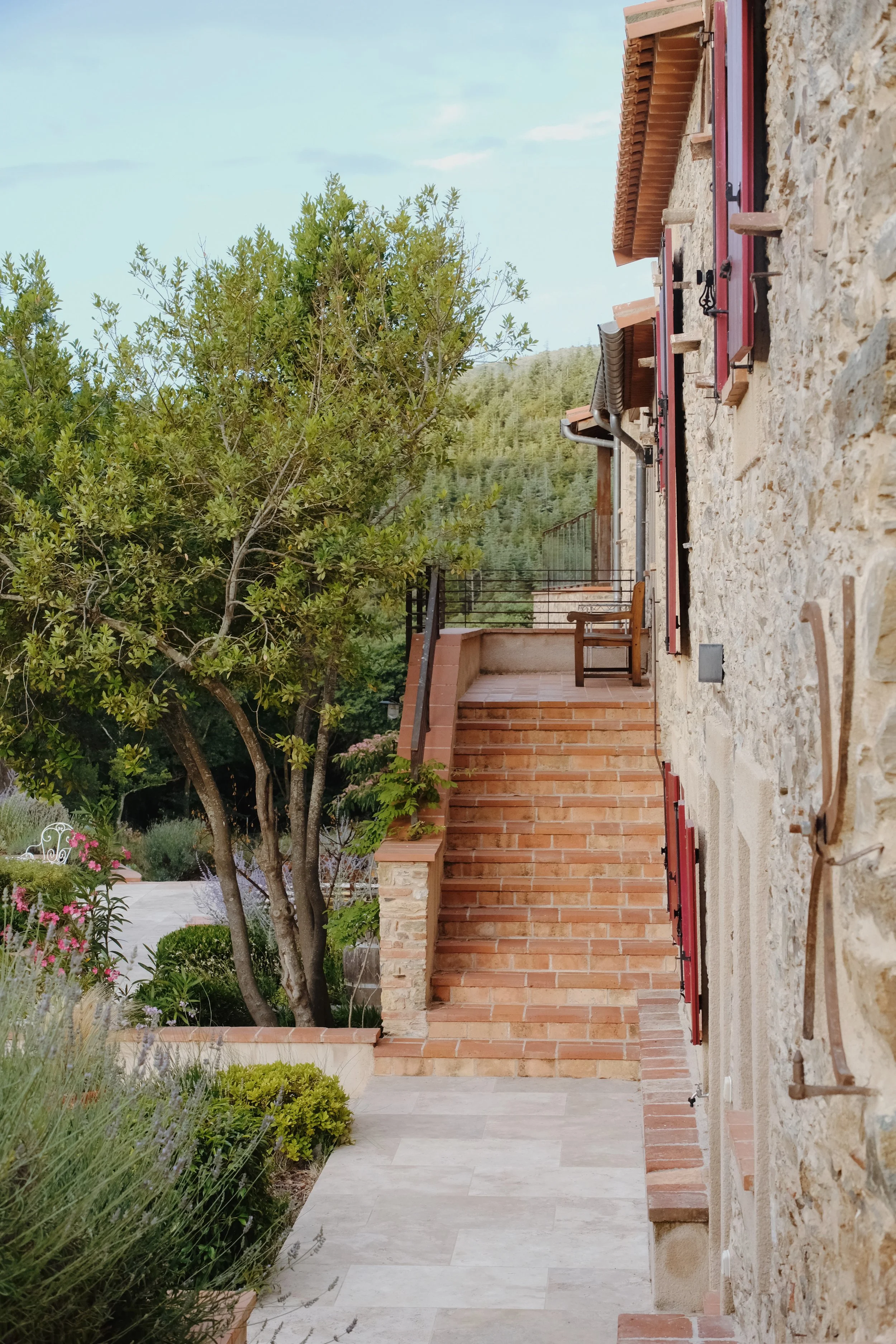 Emma_Lavelle_Madrona_Exteriors_75.jpeg