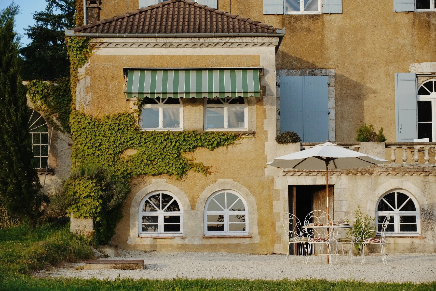 Emma_Lavelle_Chateau_de_Pomiro_1004.jpeg
