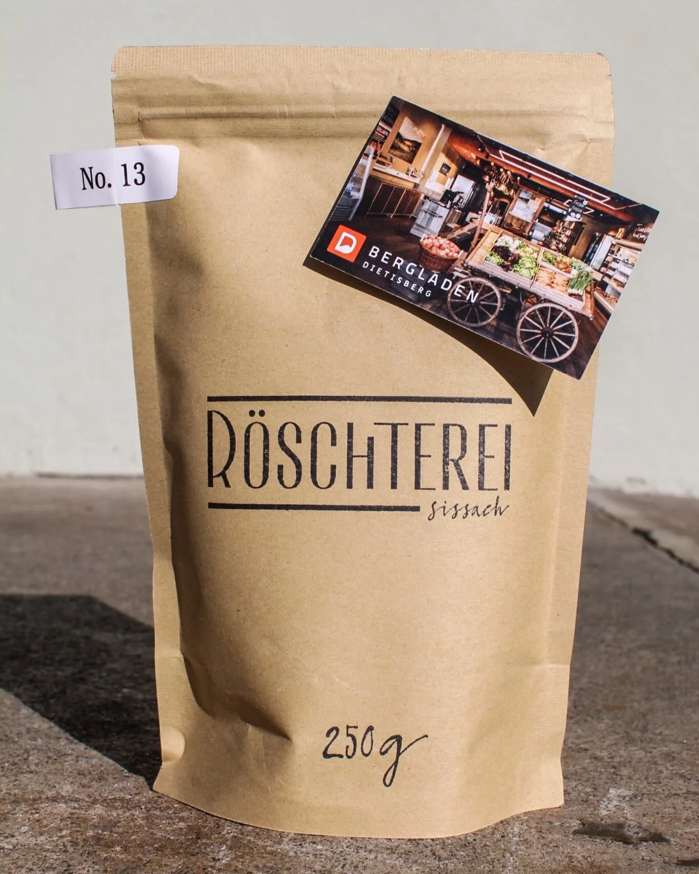 🔊 News: Ab sofort cha meh eusi Kaffeebohn&auml; au im Dietisberg Bergladen in Sissach kaufe.

#kaffeebag #kaffegenuss #kaffeelover #kaffeer&ouml;sterei #sissach  #r&ouml;schtereisissach