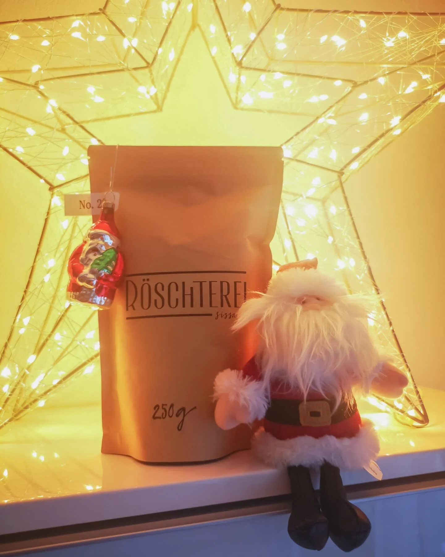 🎅🏼 Sa&shy;mich&shy;laus, du lie&shy;be Maa, d&ouml;rf ich au es S&auml;ck&shy;li haa? Logisch lueg verbie R&ouml;schterei.ch oder im Bergladen Dietisberg Sissach.