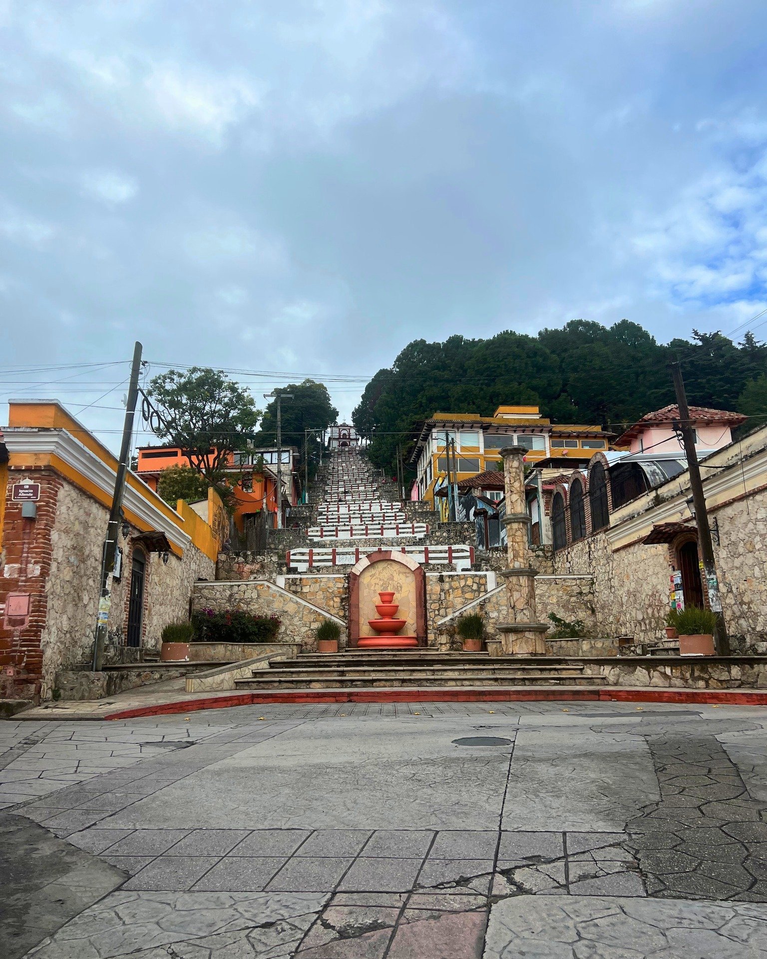 Cerro de San Cristobalito, SCDLC, Chiapas.
.
.
Foto: @anahop 

#SanCrist&oacute;bal #ConoceM&eacute;xico #DescubreM&eacute;xico ##SanCrist&oacute;bal #ConoceM&eacute;xico #DescubreM&eacute;xico ##enelcoraz&oacute;ndesancrist&oacute;balEnElCoraz&oacut
