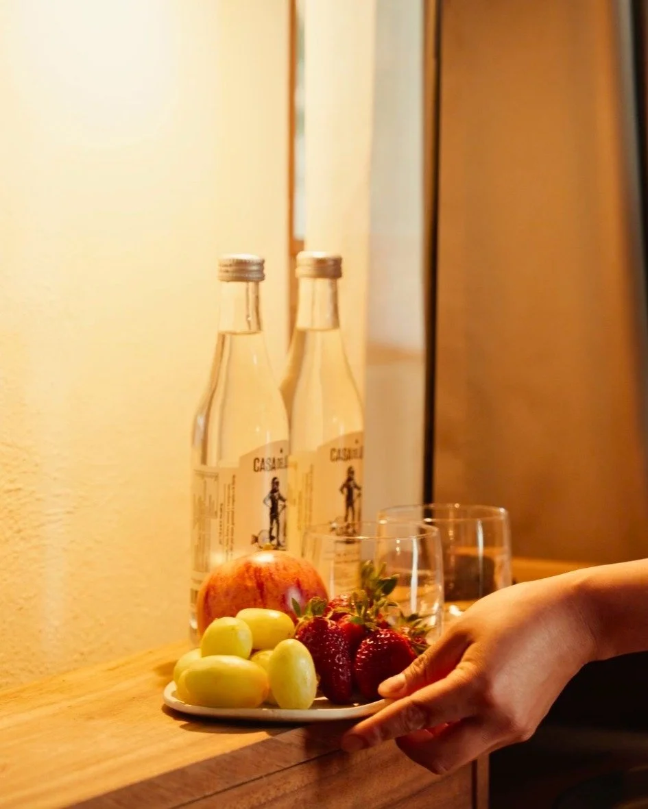 Detalles pensados para recibirte.

Details designed to welcome.

Reservaciones: Link in Bio.
.
.
 #TallerDeJuan #ComoEnCasa #SanCristobal #D&eacute;janosConsentirte