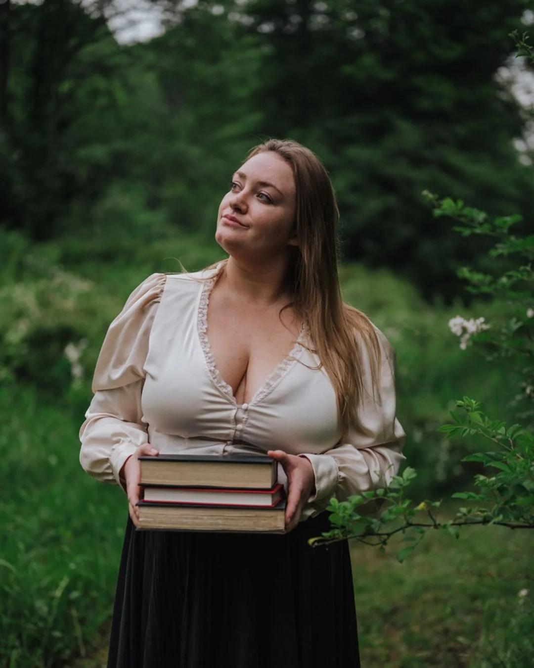 I always forget how early the mountains go dark this time of year. A few days ago, I was &ldquo;working late,&rdquo; fully convinced I was burning the midnight oil&hellip; only to look up and realize it was 8:17 pm. 

This time of year is a little di