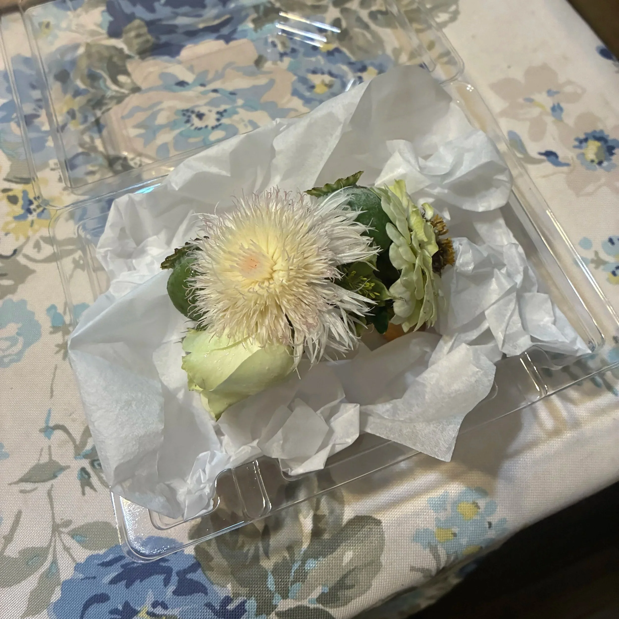 corsages.jpg