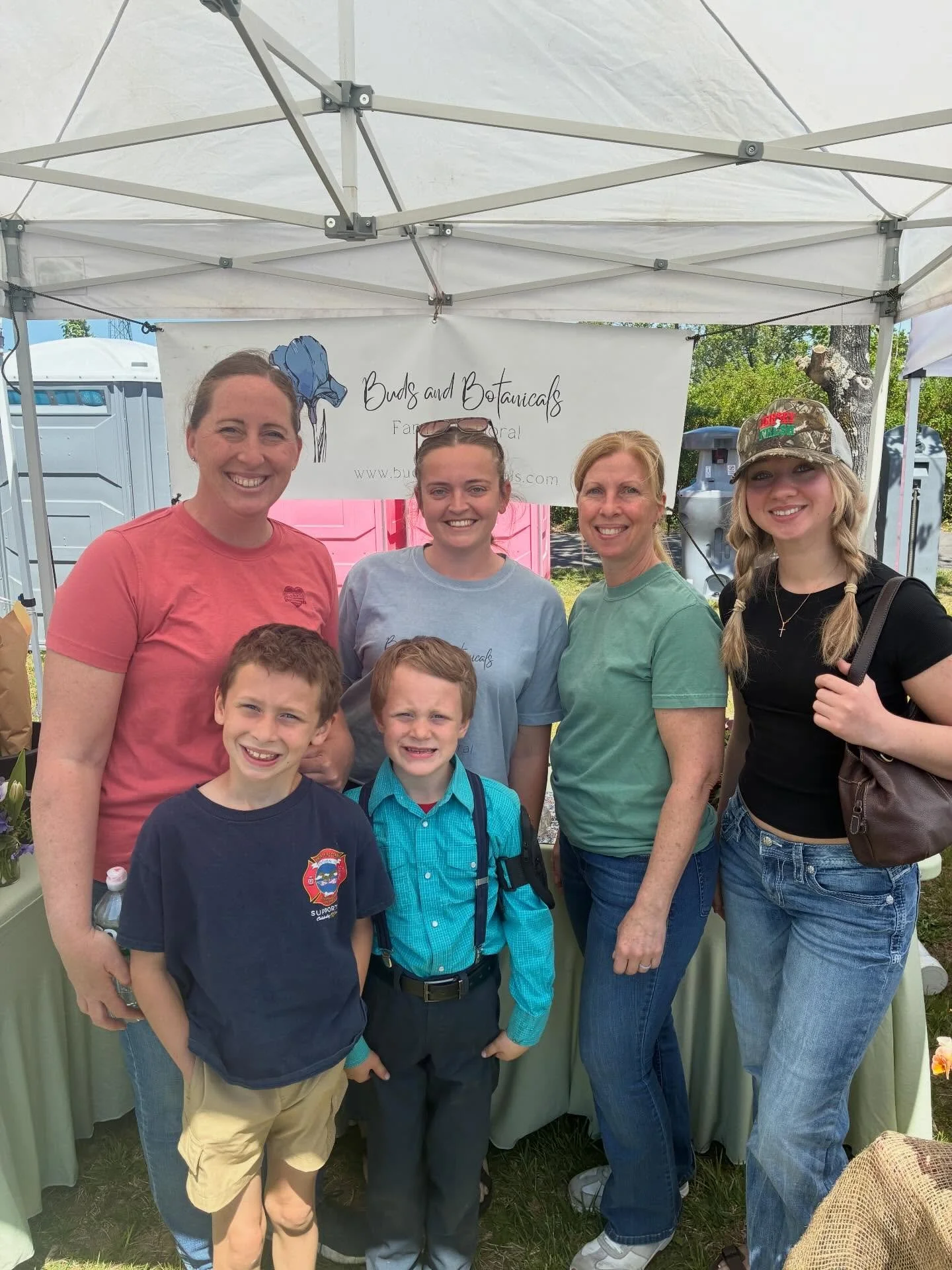 Guess who came to the Cherry Blossom Festival this weekend @whitebarnorchards ?🌸
Thanks so much for the visit. I&rsquo;ve been blessed the past few years to meet some amazing women farmers to look up to, and who have become friends. Surrounding your