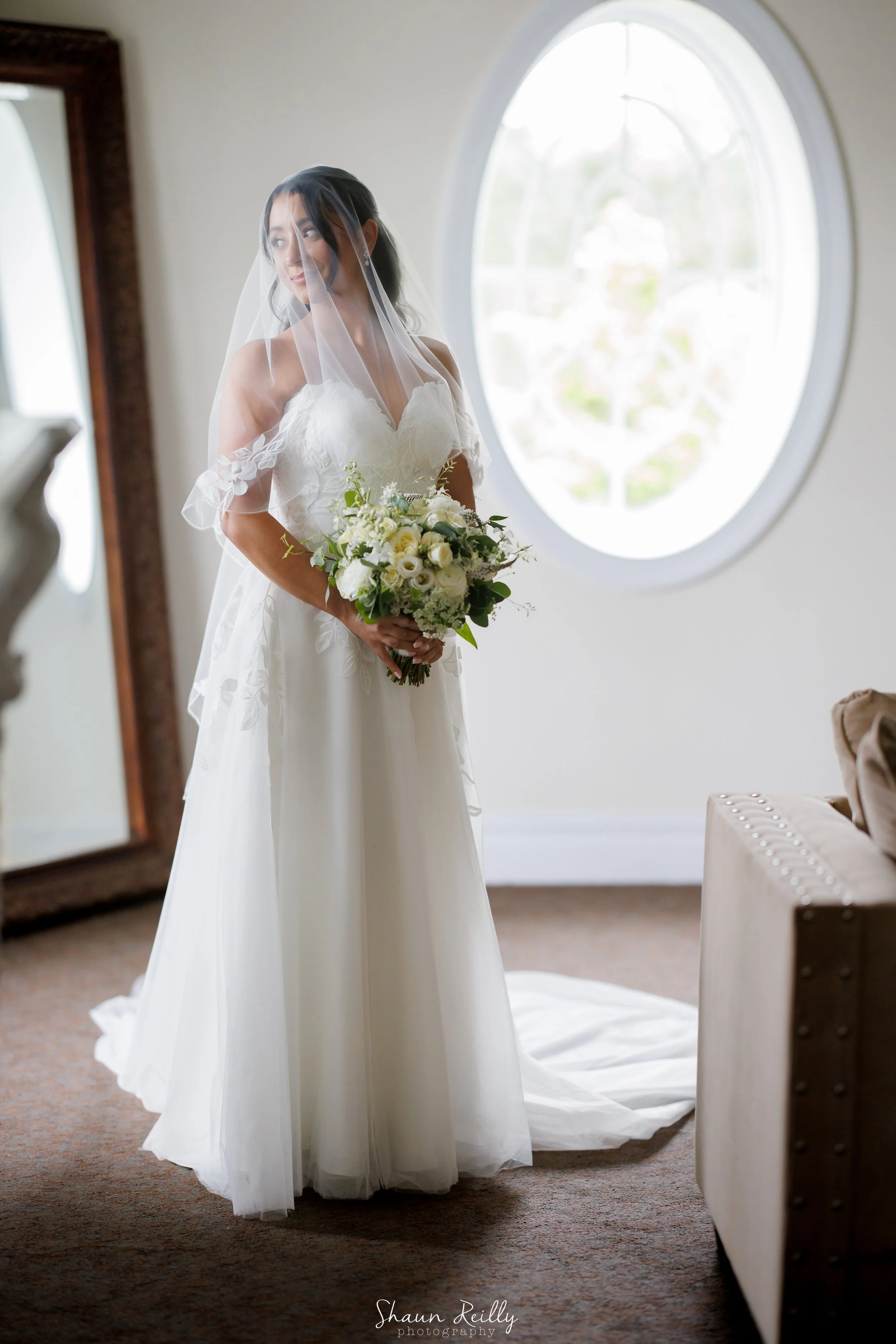 bride head to toe shot.jpg
